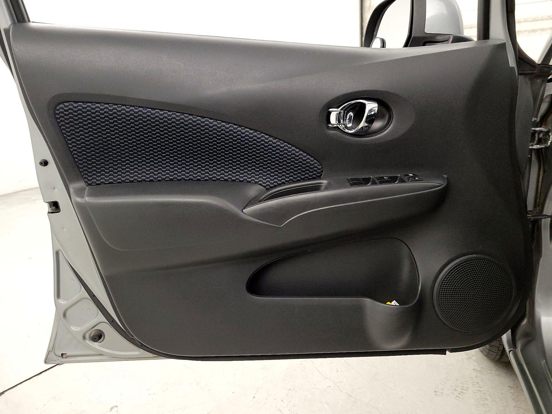 Thumbnail: 2014 Nissan Versa Note - 12