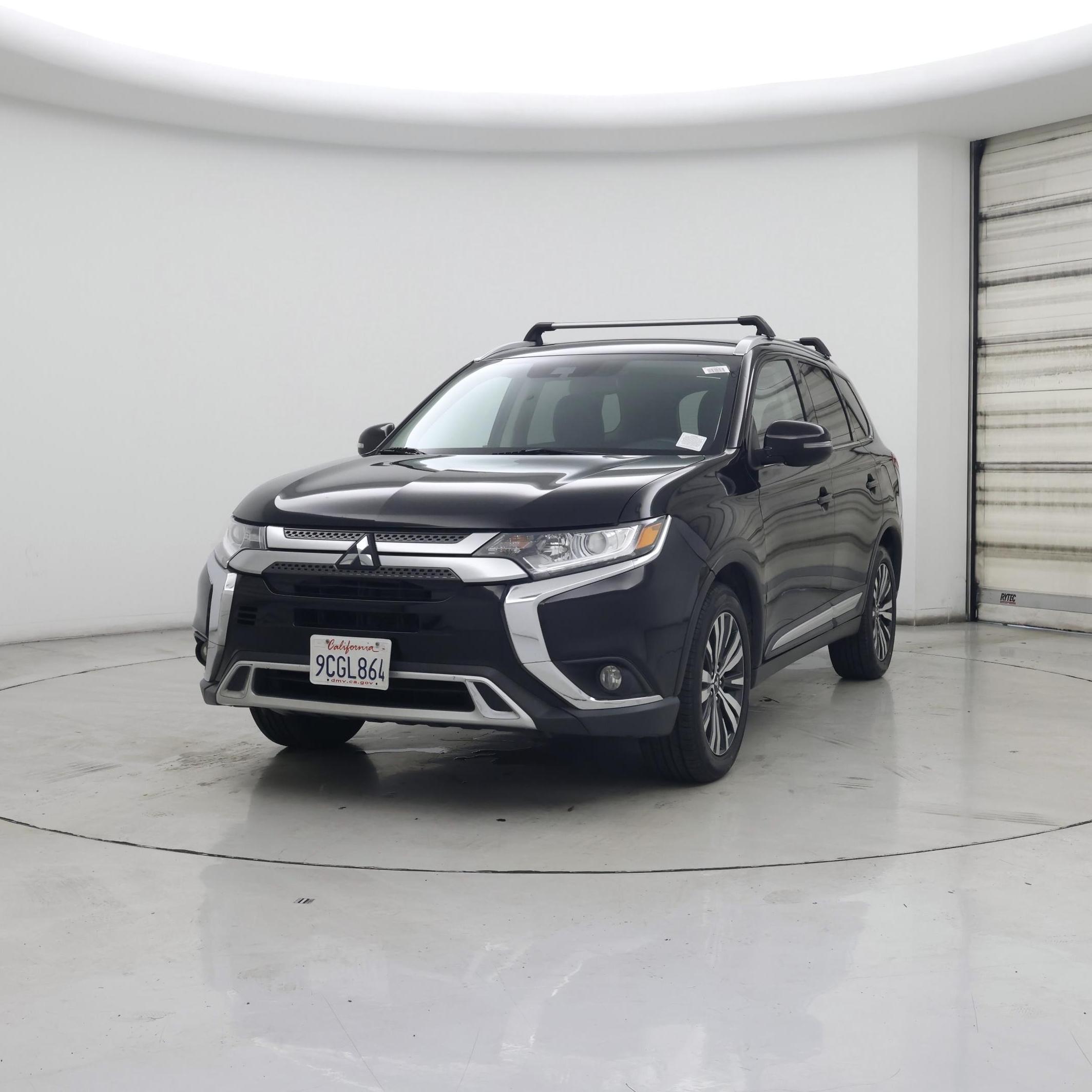 Thumbnail: 2020 Mitsubishi Outlander - 4