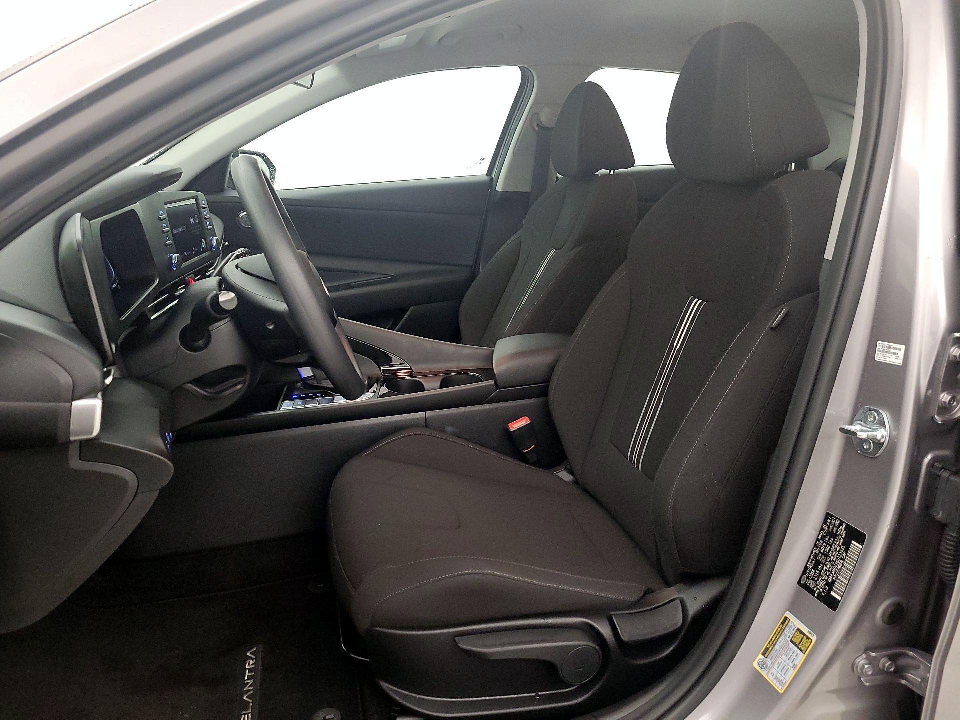 Thumbnail: 2025 Hyundai Elantra - 11