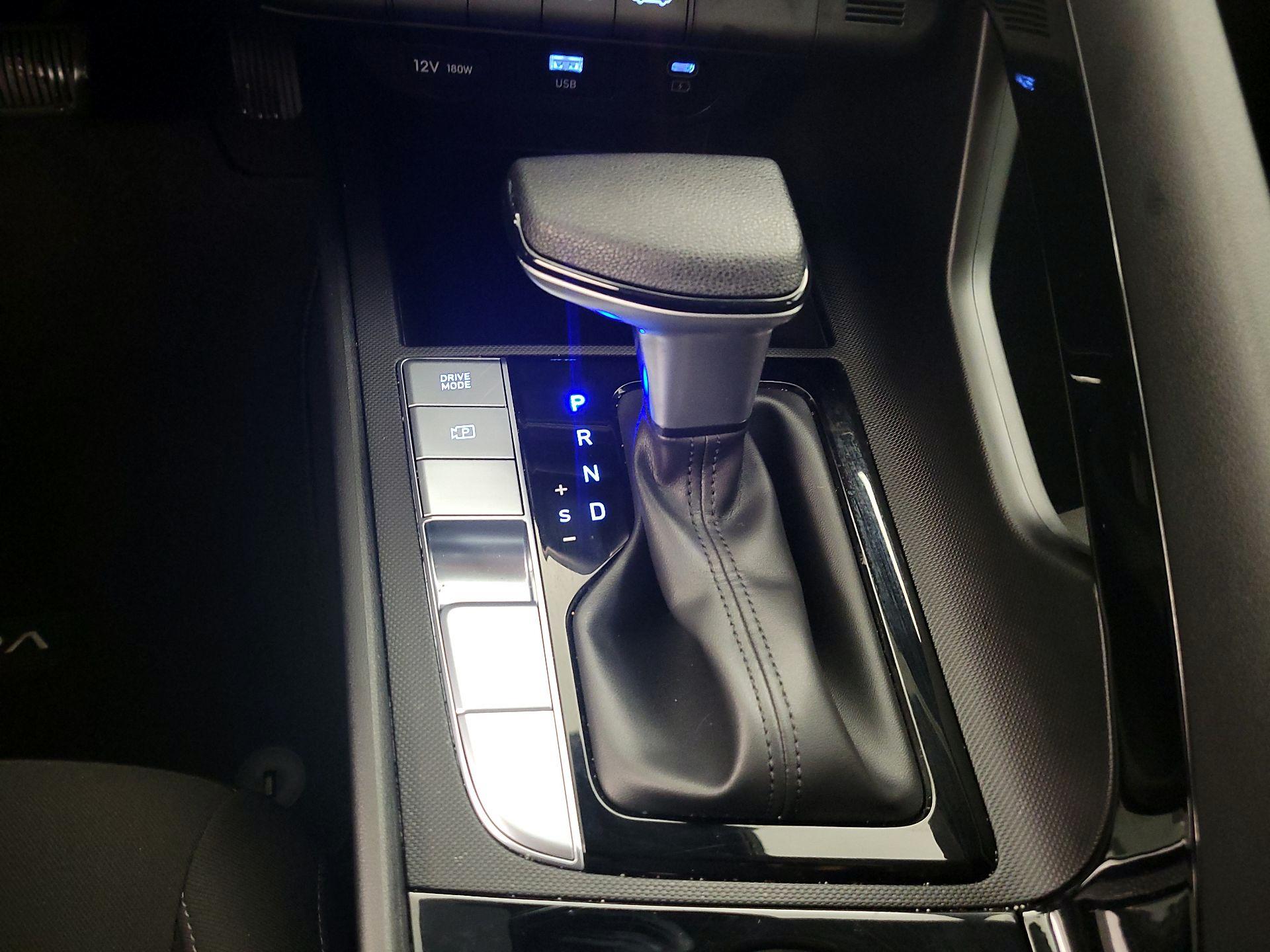 Thumbnail: 2025 Hyundai Elantra - 16