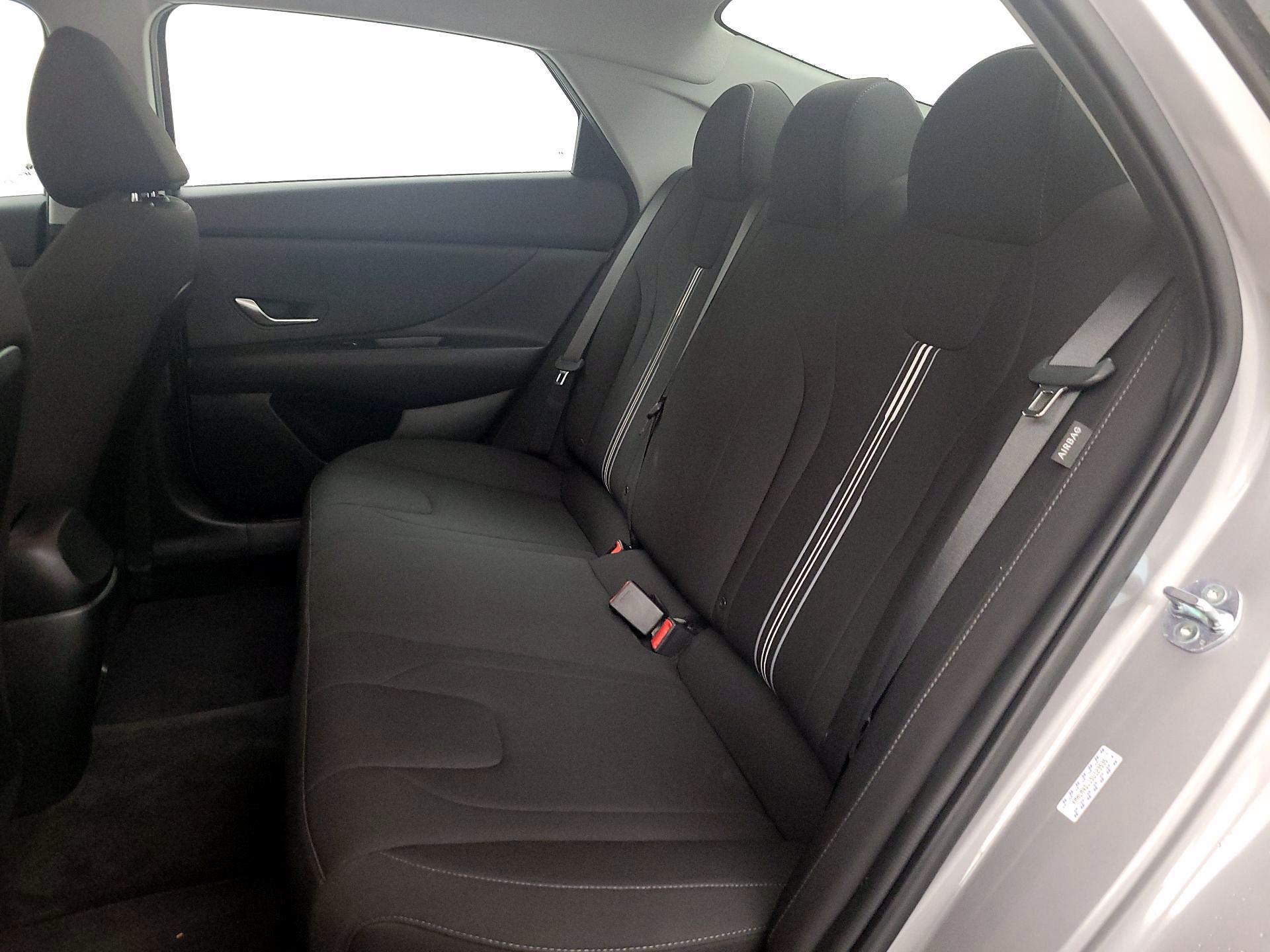 Thumbnail: 2025 Hyundai Elantra - 17