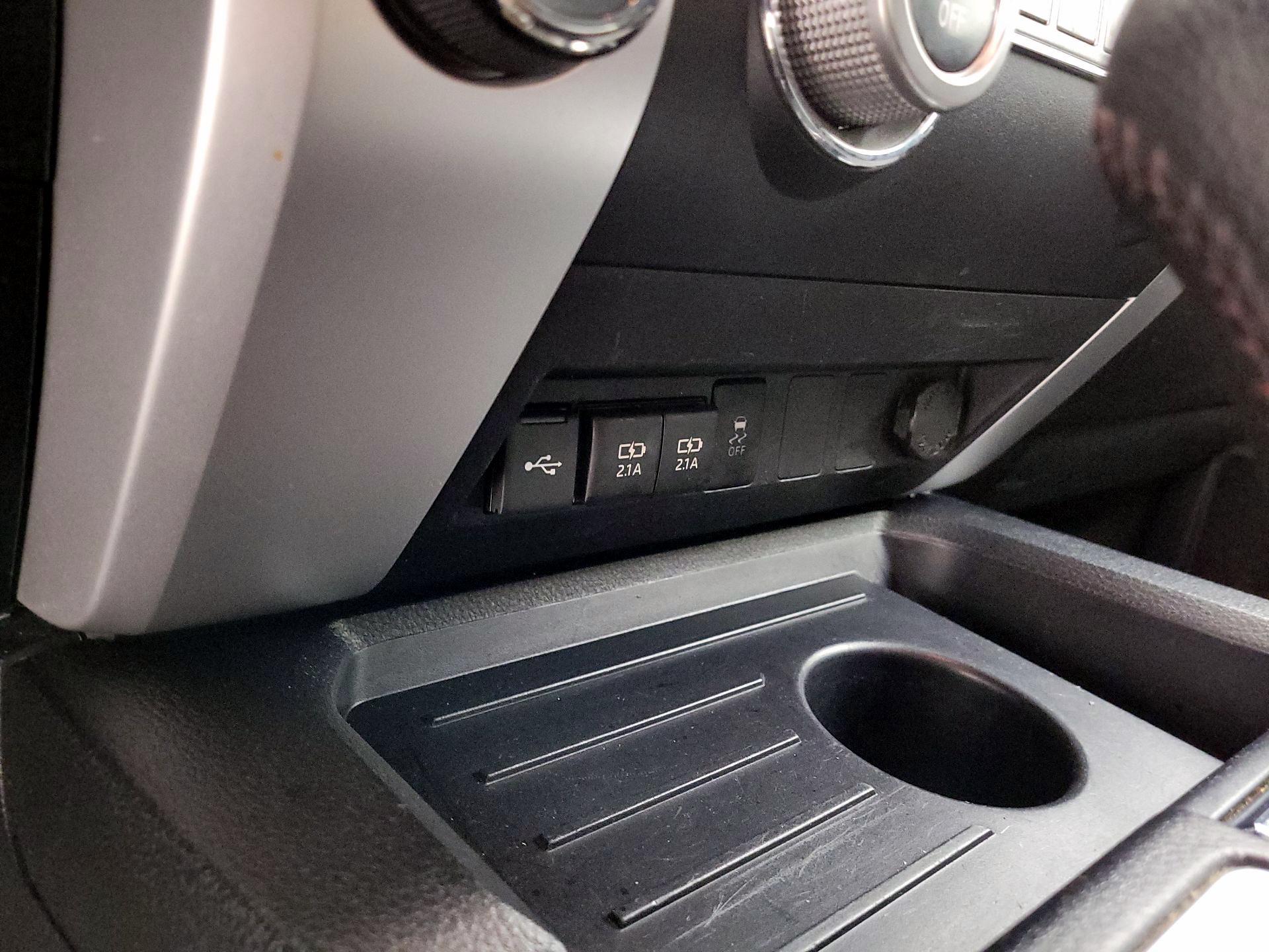 Thumbnail: 2020 Toyota Tundra - 19