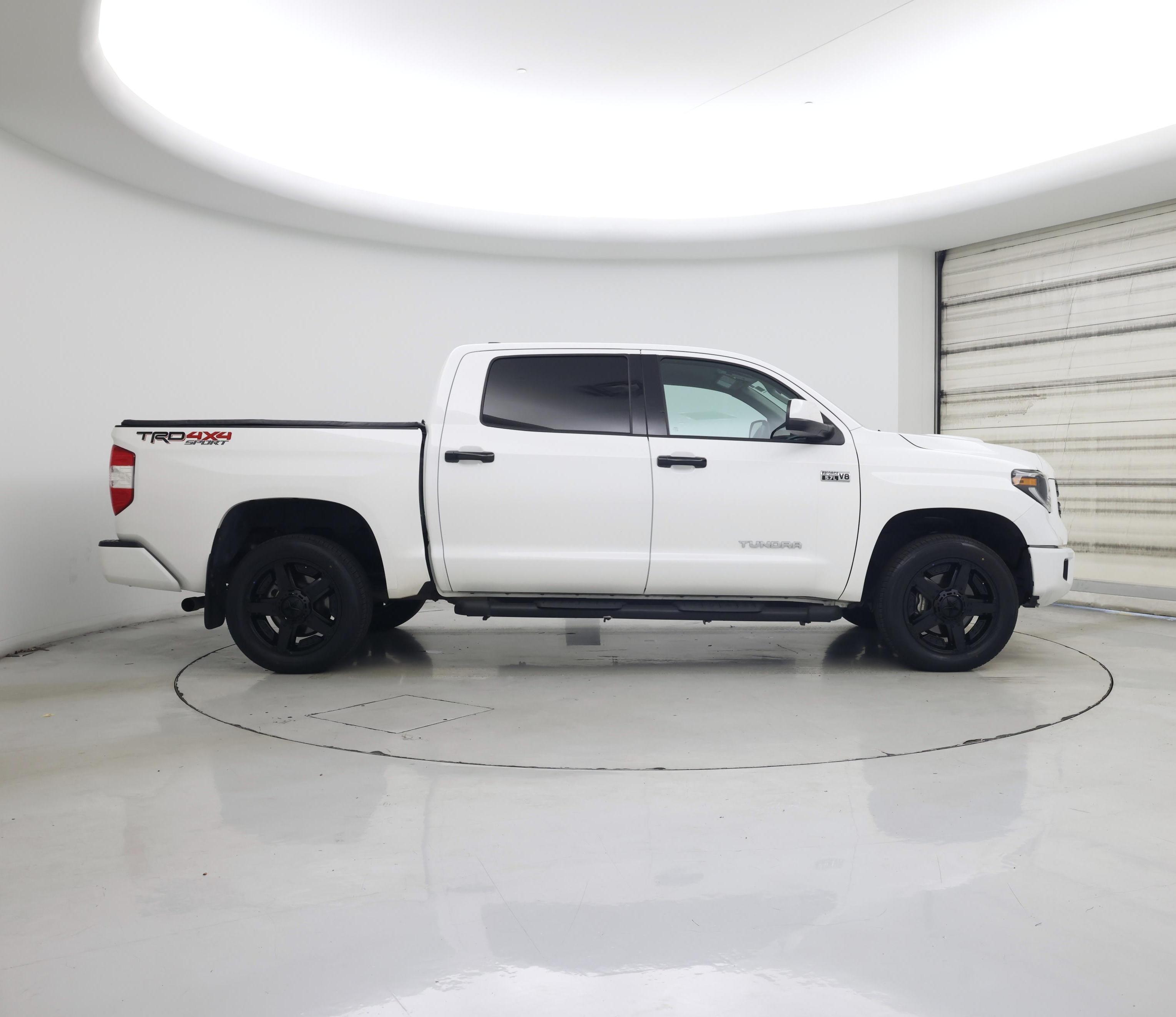 Thumbnail: 2020 Toyota Tundra - 7