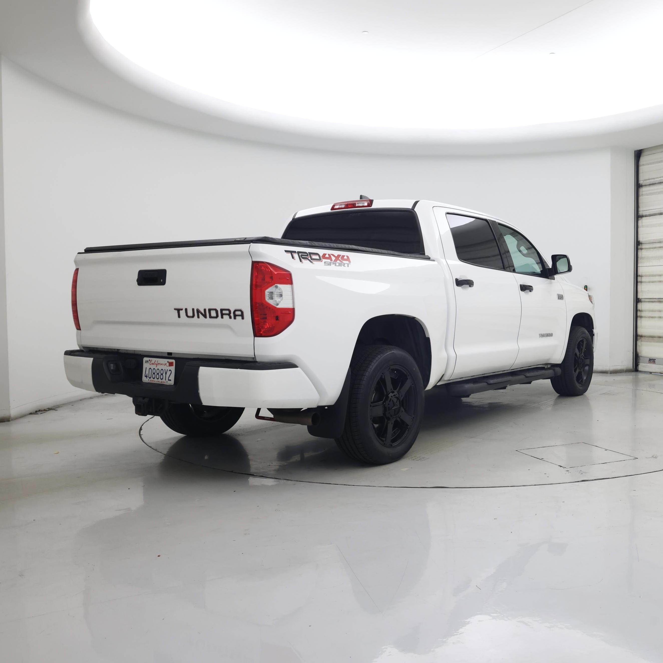 Thumbnail: 2020 Toyota Tundra - 8