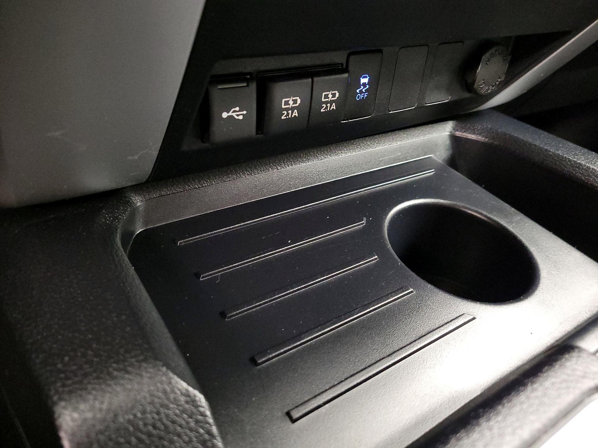 Thumbnail: 2020 Toyota Tundra - 18