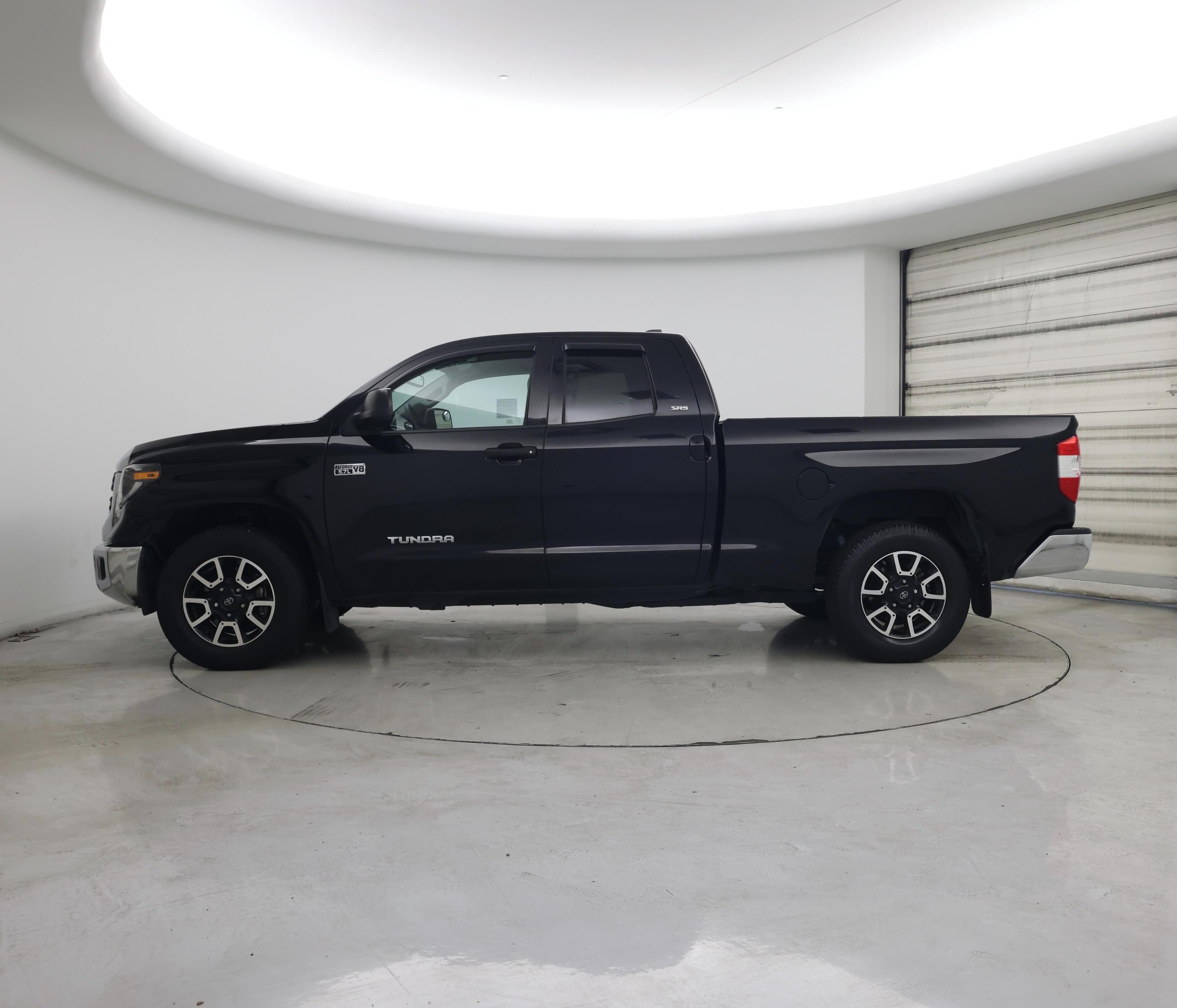 Thumbnail: 2020 Toyota Tundra - 3