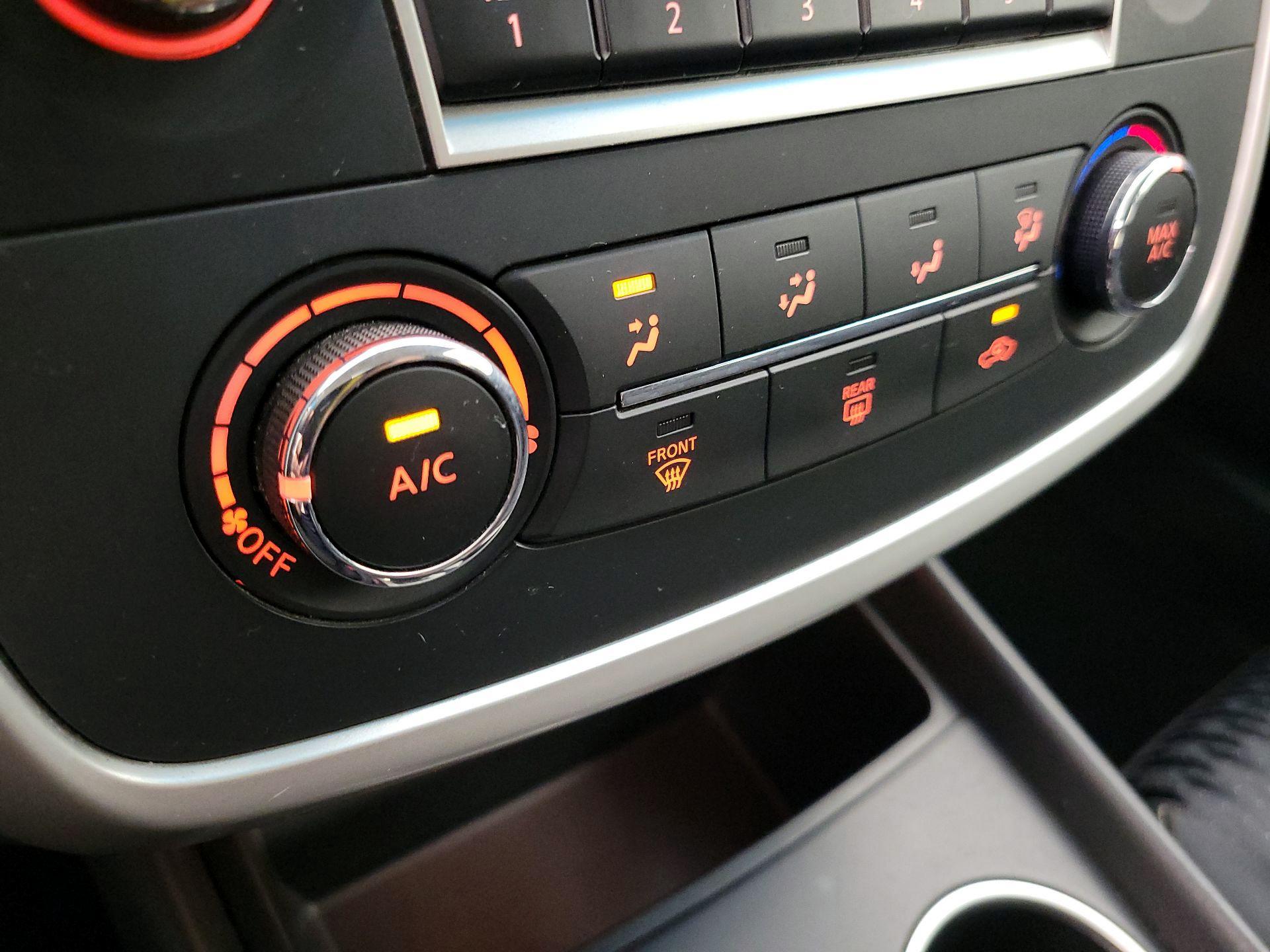 Thumbnail: 2018 Nissan Altima - 16