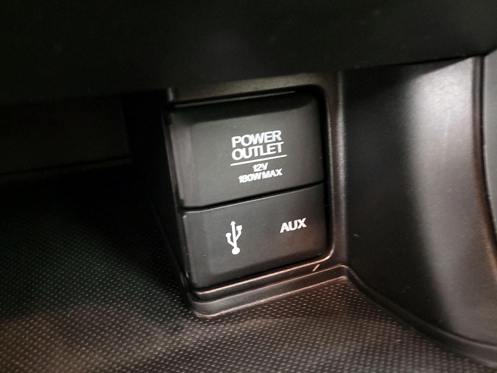 Thumbnail: 2015 Honda Accord - 19