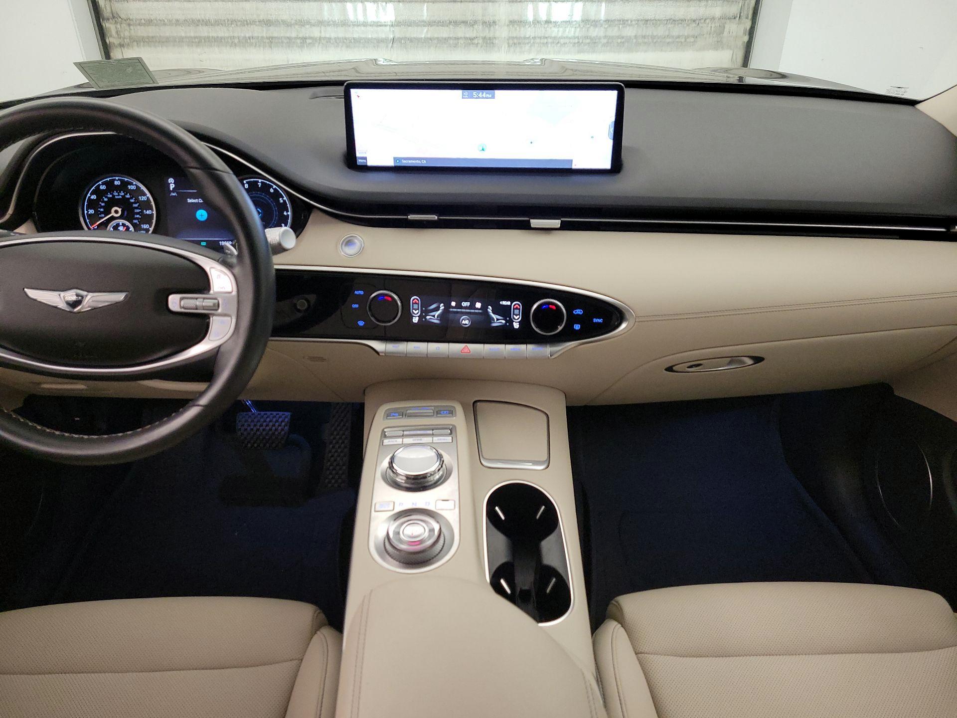 Thumbnail: 2022 Genesis GV70 - 9