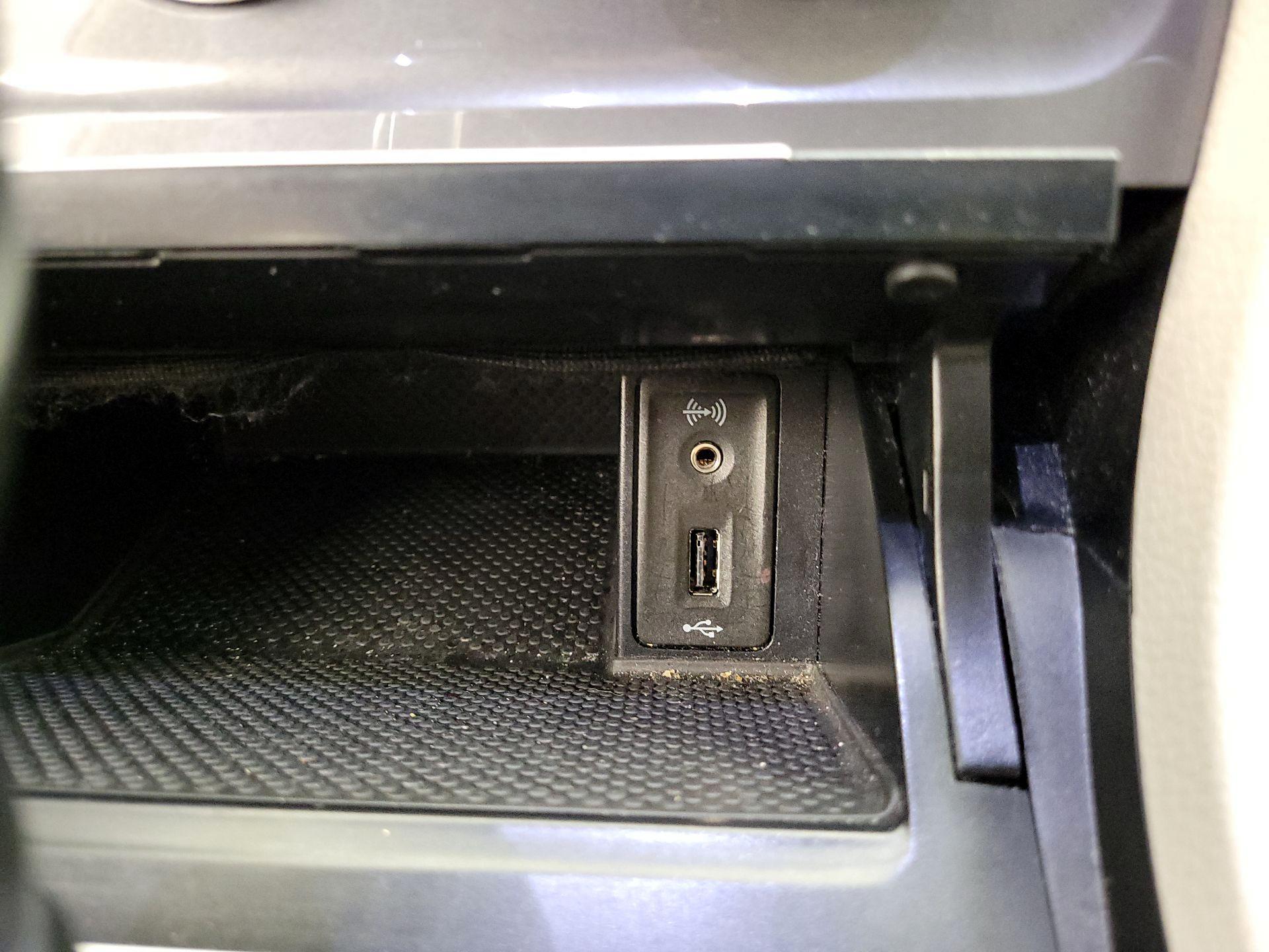 Thumbnail: 2017 Volkswagen Golf - 18