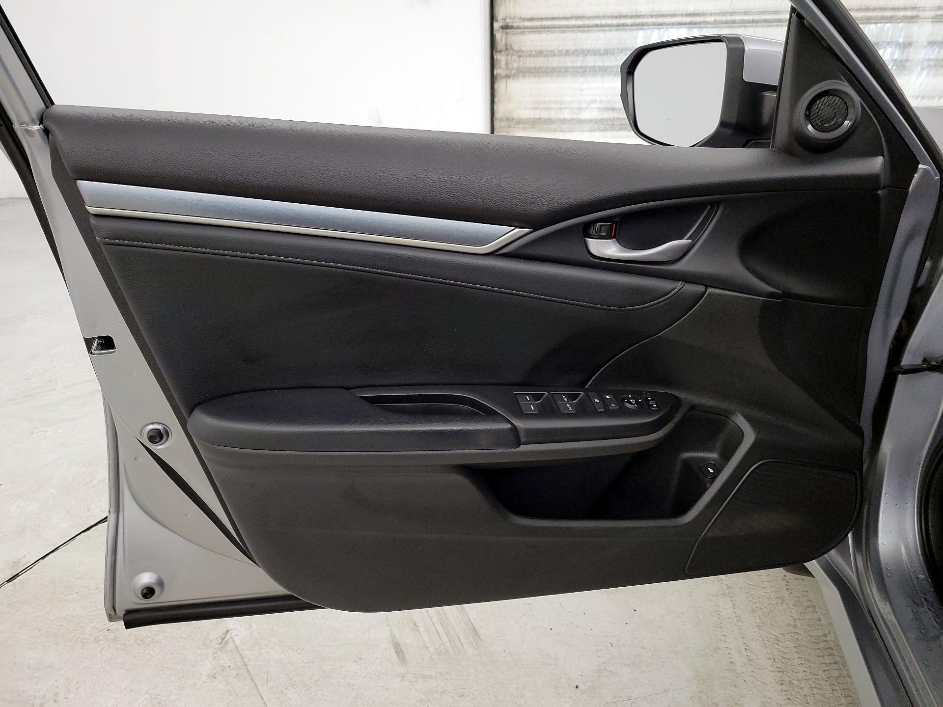 Thumbnail: 2018 Honda Civic - 12