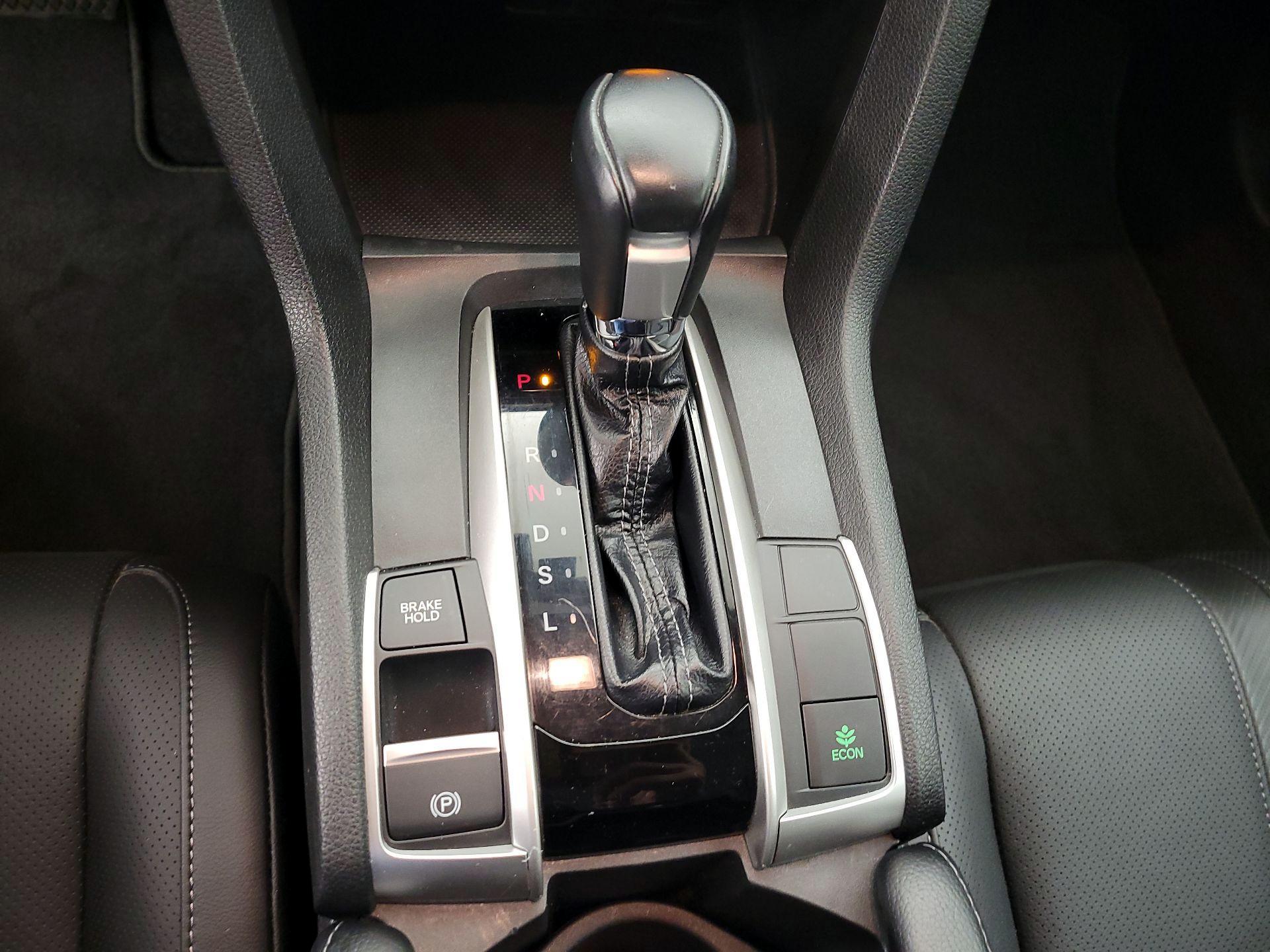 Thumbnail: 2018 Honda Civic - 16