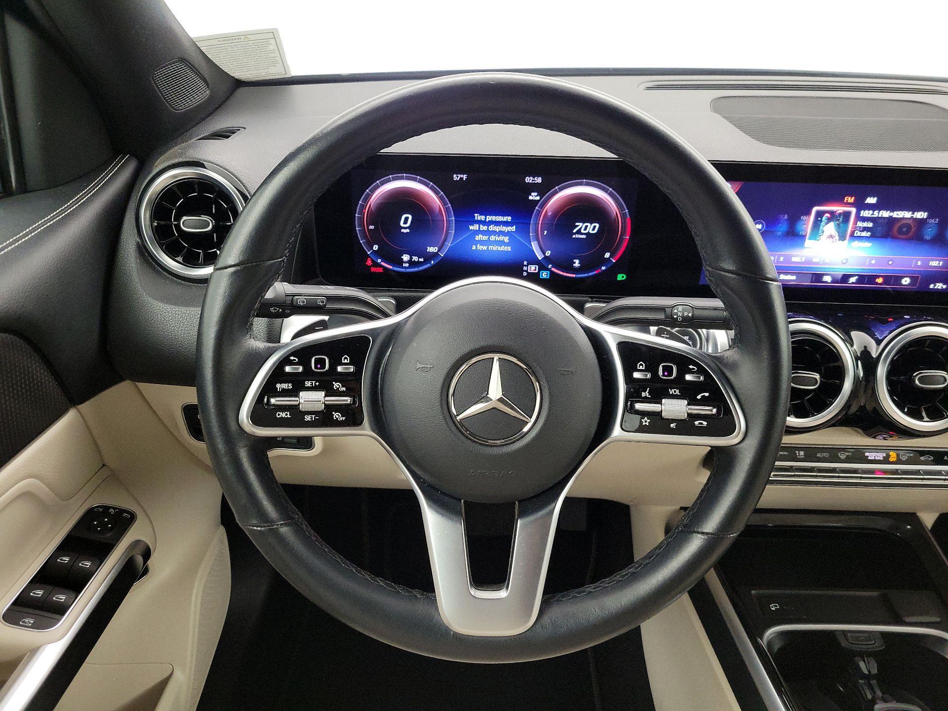 Thumbnail: 2023 Mercedes-Benz GLB - 10