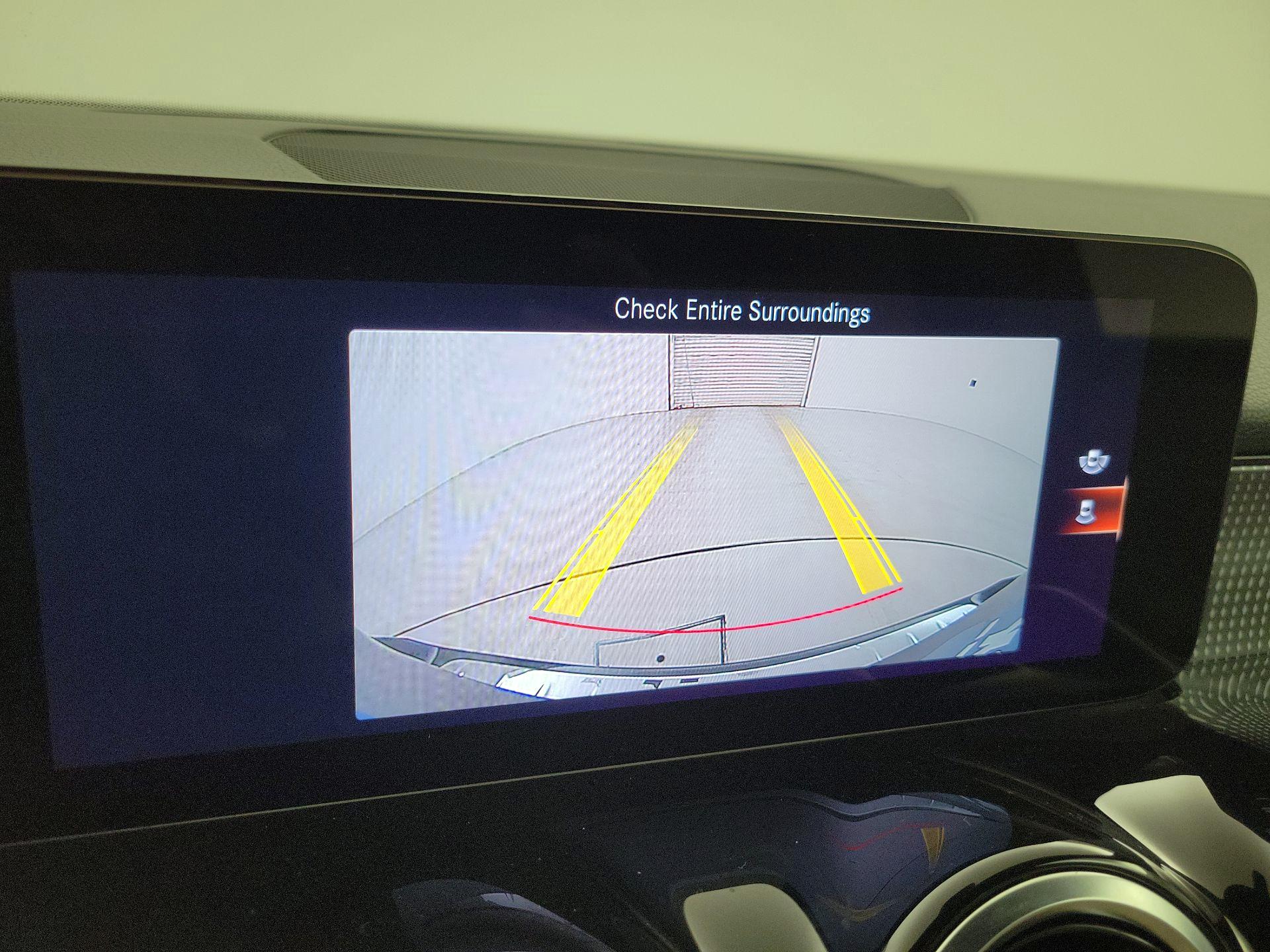 Thumbnail: 2023 Mercedes-Benz GLB - 14