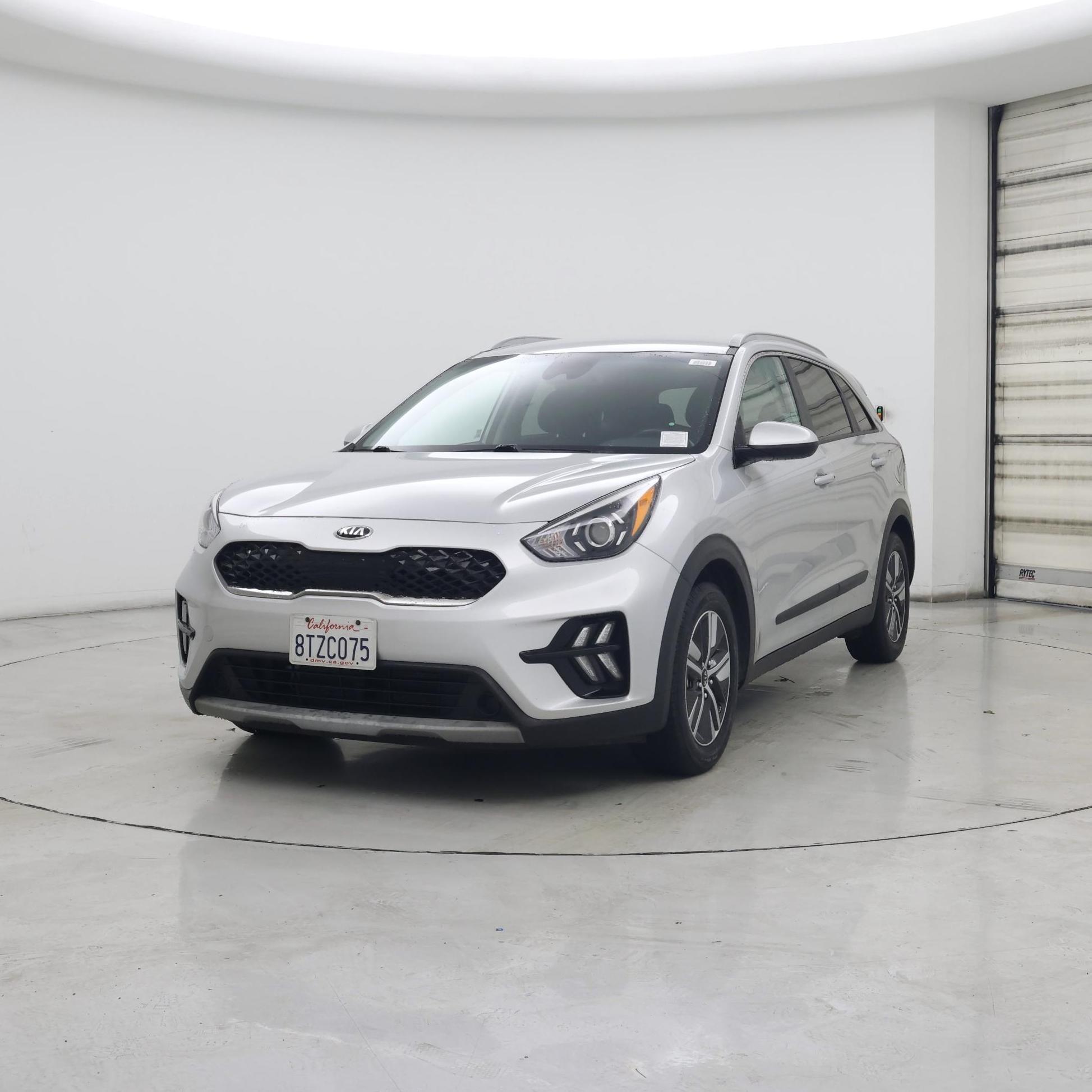 Thumbnail: 2020 Kia Niro - 4