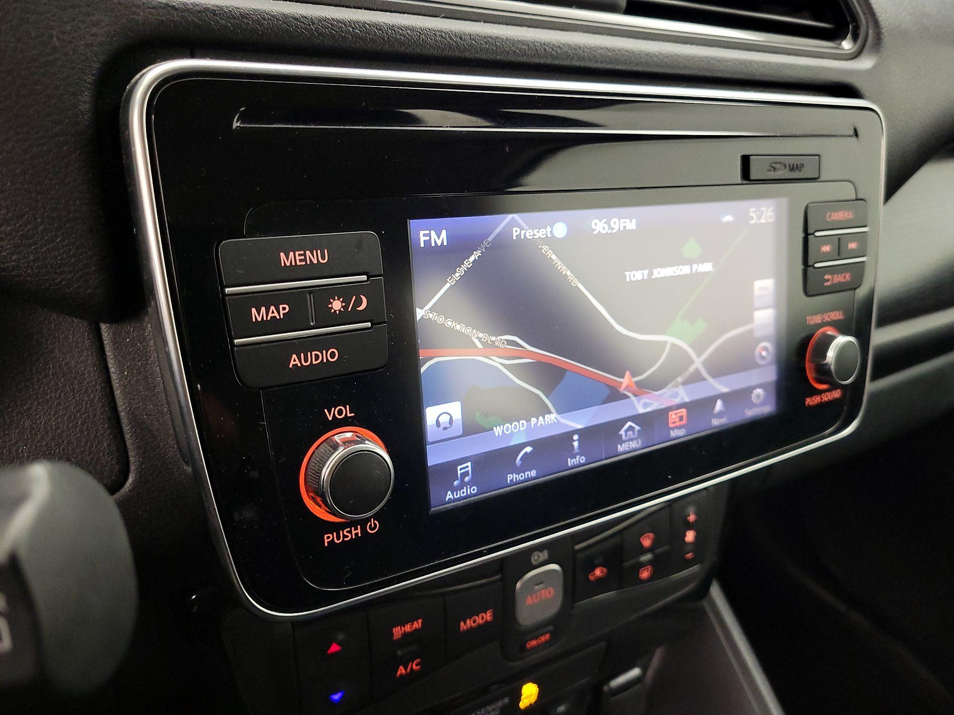 Thumbnail: 2019 Nissan Leaf - 14