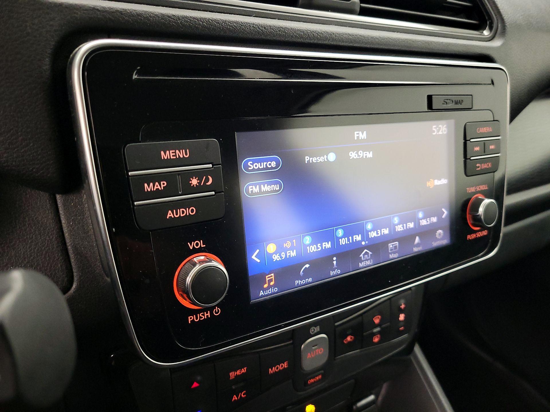 Thumbnail: 2019 Nissan Leaf - 16