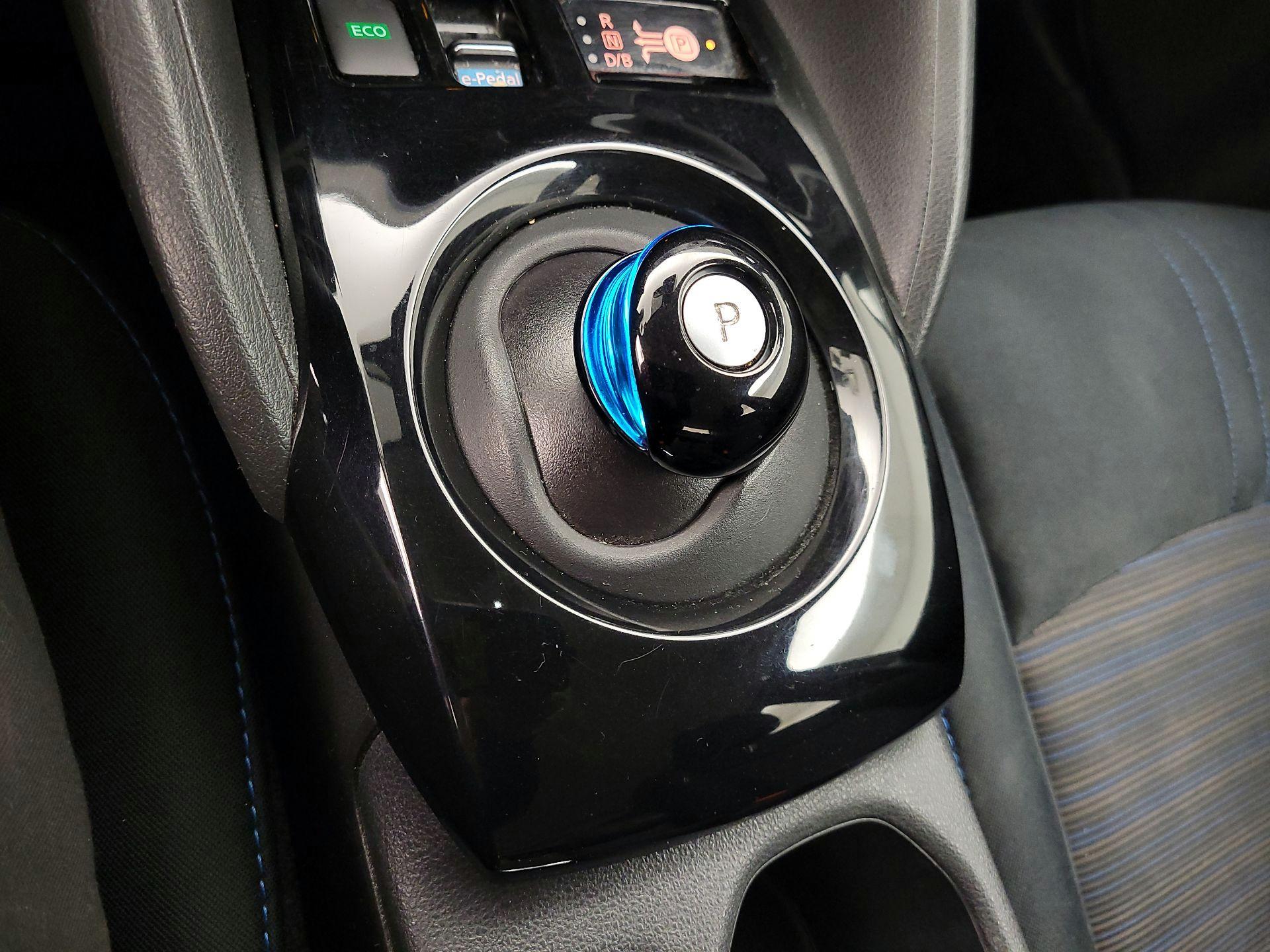 Thumbnail: 2019 Nissan Leaf - 18