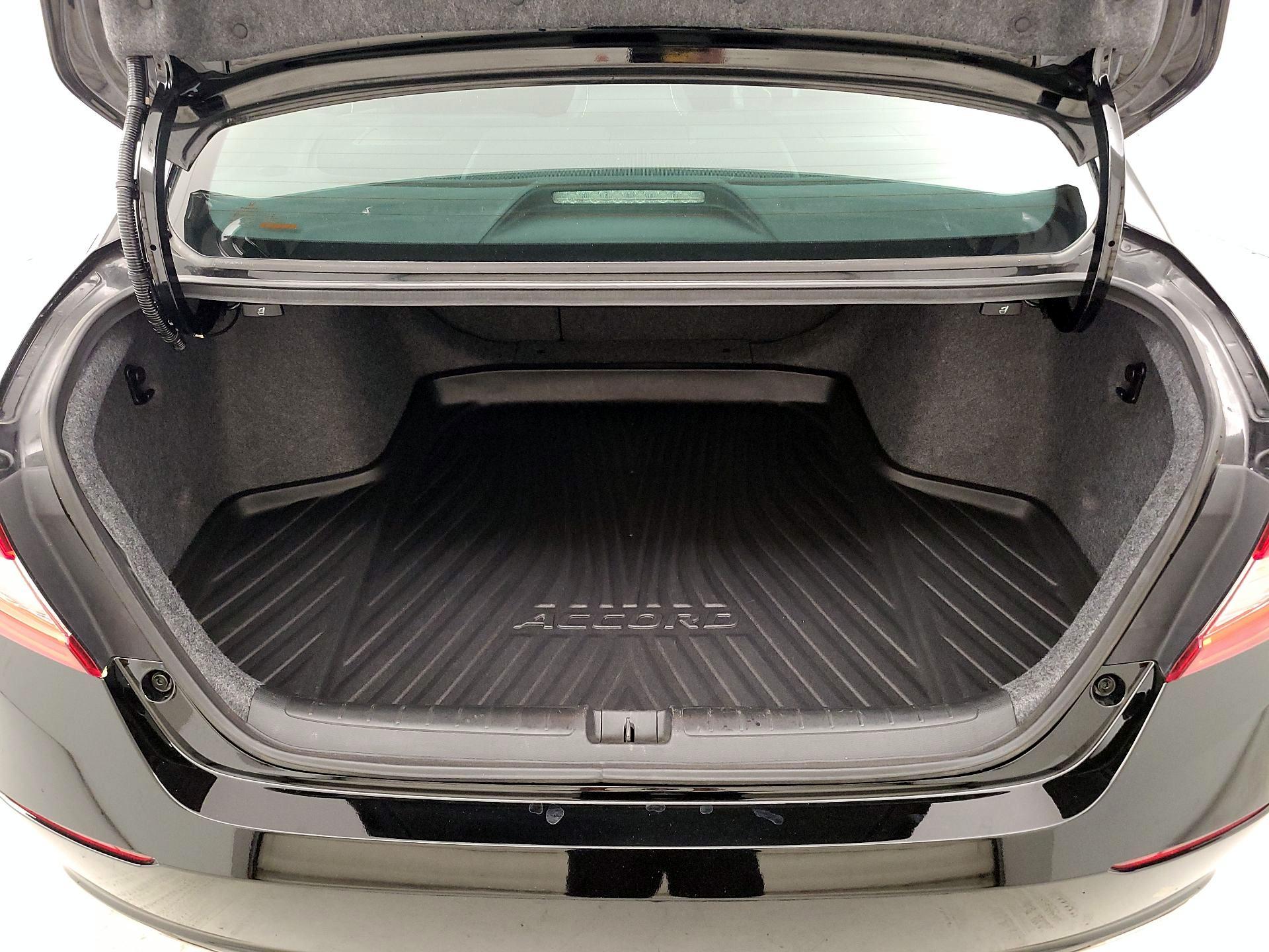 Thumbnail: 2018 Honda Accord - 20