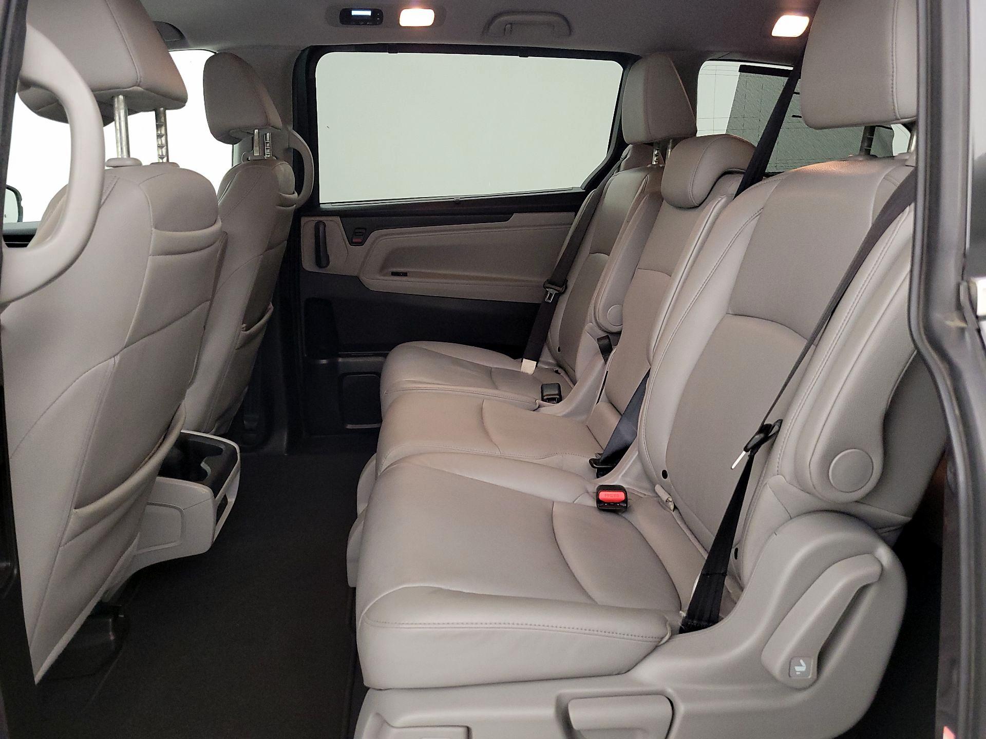 Thumbnail: 2018 Honda Odyssey - 18