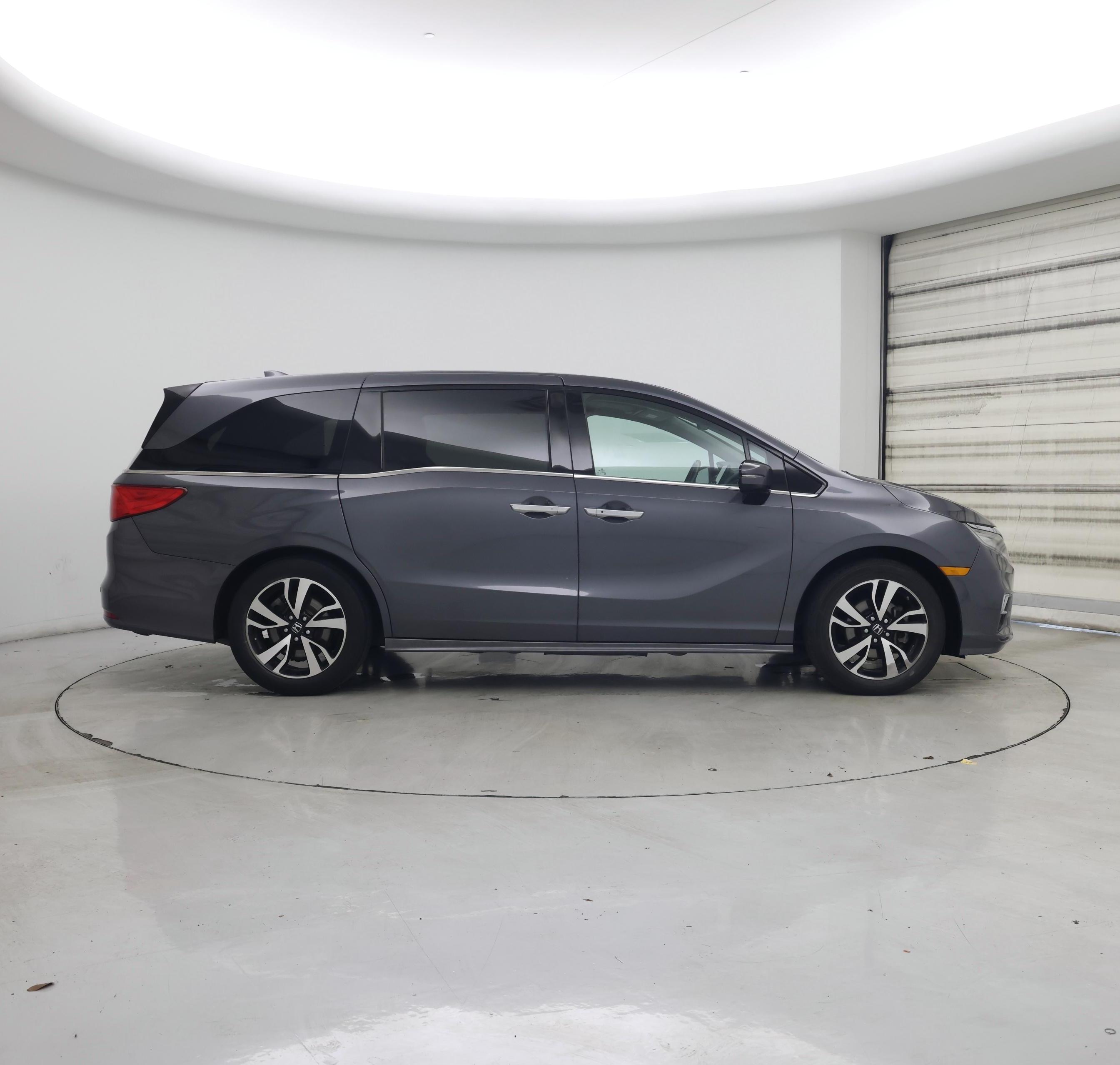 Thumbnail: 2018 Honda Odyssey - 7