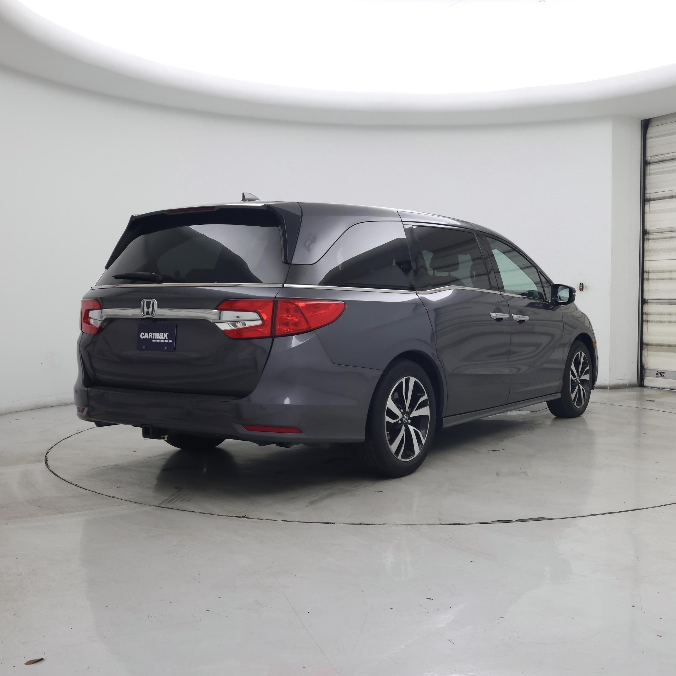 Thumbnail: 2018 Honda Odyssey - 8