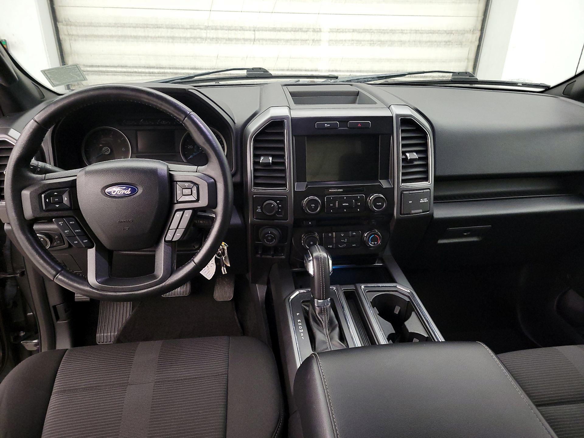 Thumbnail: 2017 Ford F-150 - 9