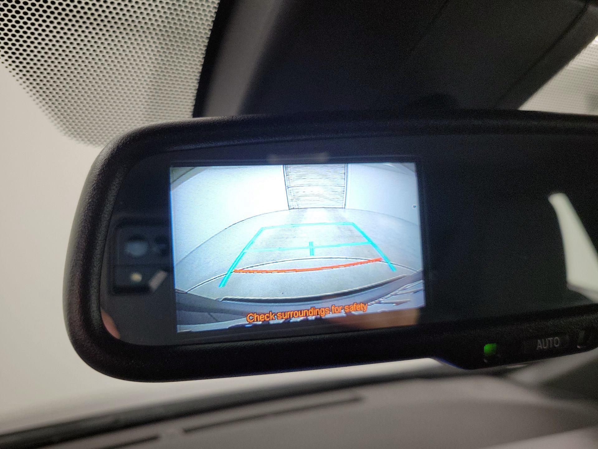 Thumbnail: 2018 Toyota C-HR - 13