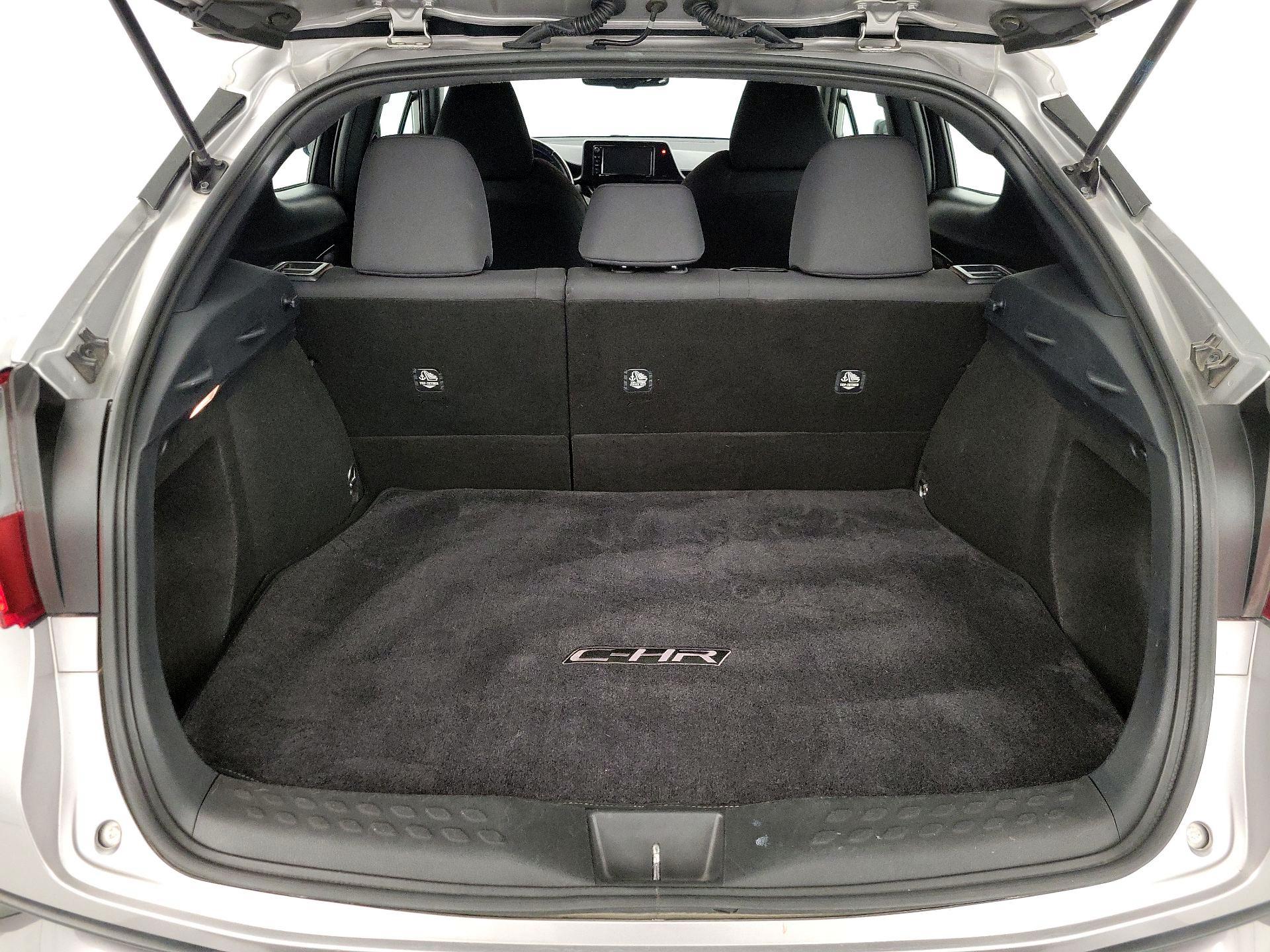 Thumbnail: 2018 Toyota C-HR - 19