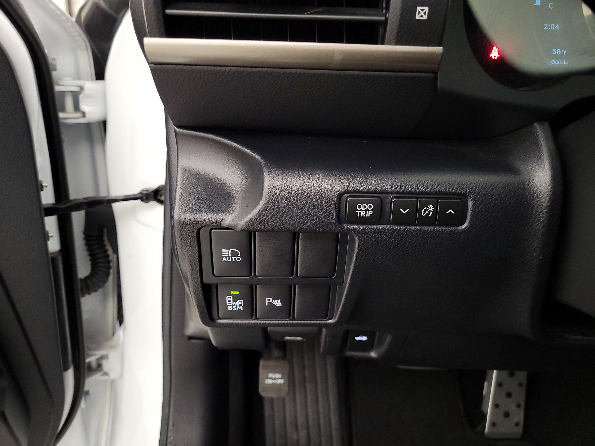 Thumbnail: 2019 Lexus IS - 13