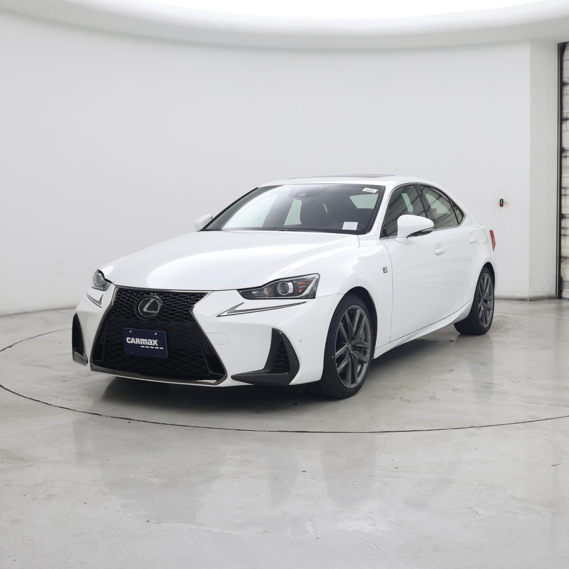 Thumbnail: 2019 Lexus IS - 4
