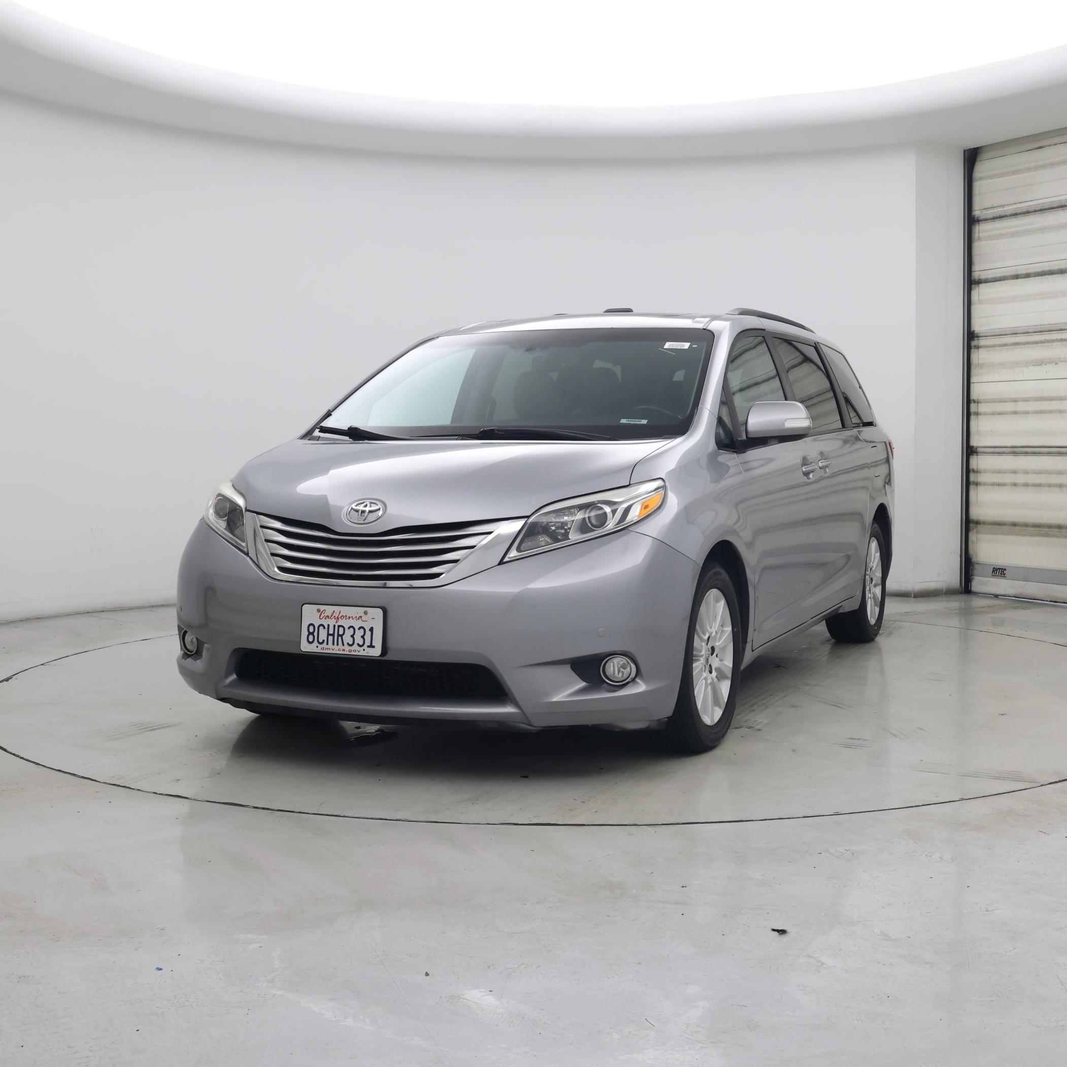 Thumbnail: 2015 Toyota Sienna - 4
