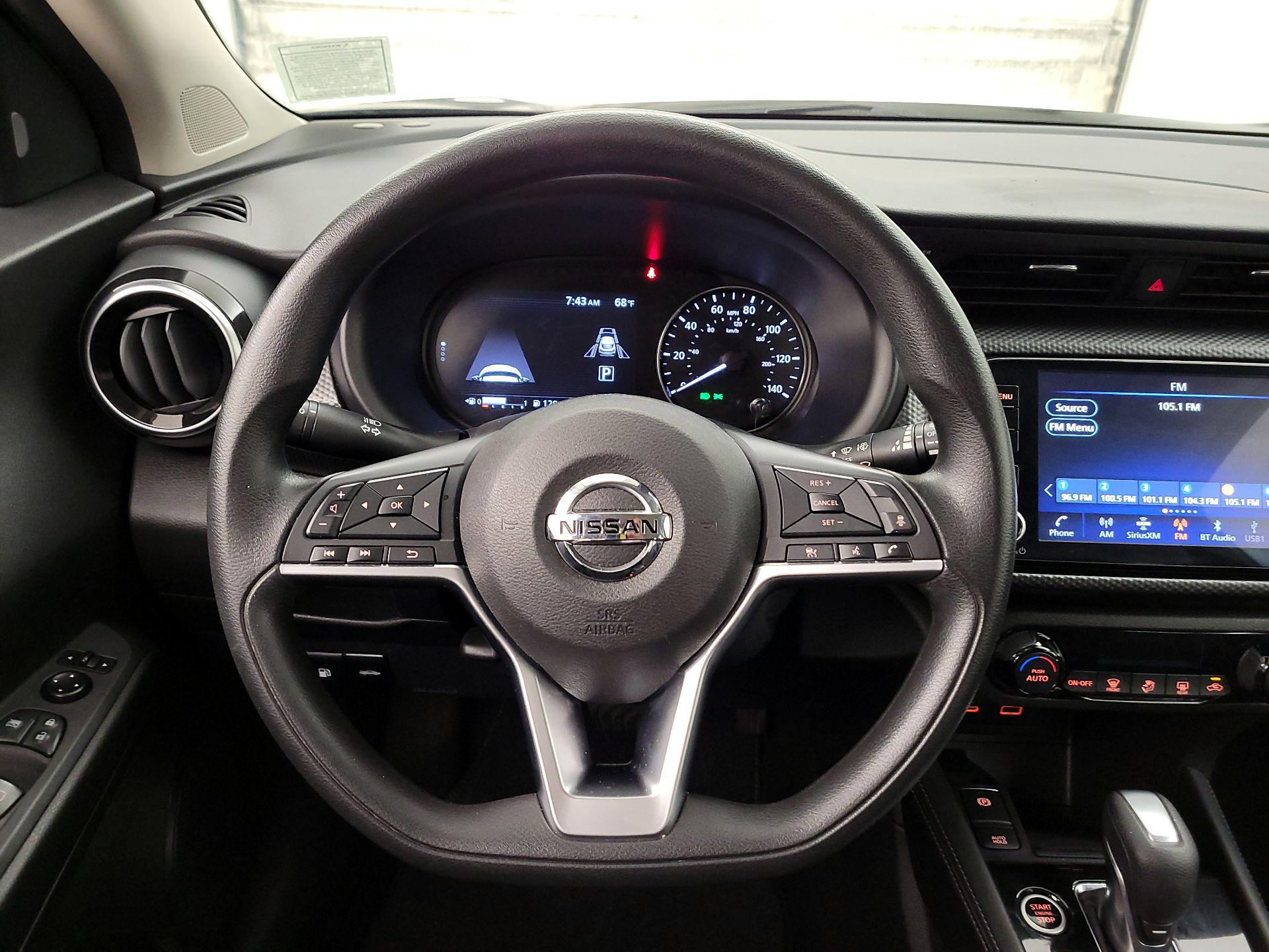 Thumbnail: 2021 Nissan Kicks - 10