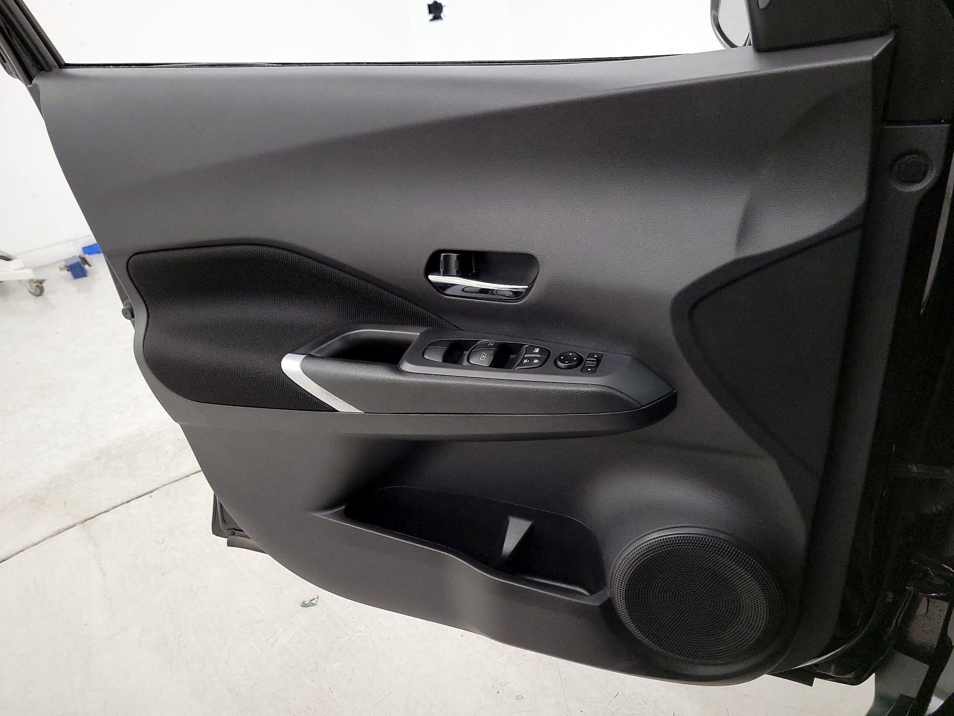 Thumbnail: 2021 Nissan Kicks - 12