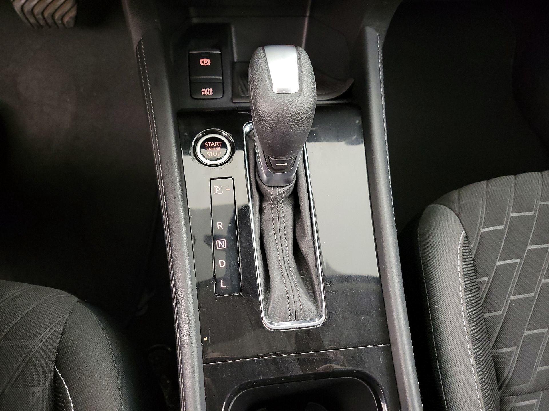 Thumbnail: 2021 Nissan Kicks - 16