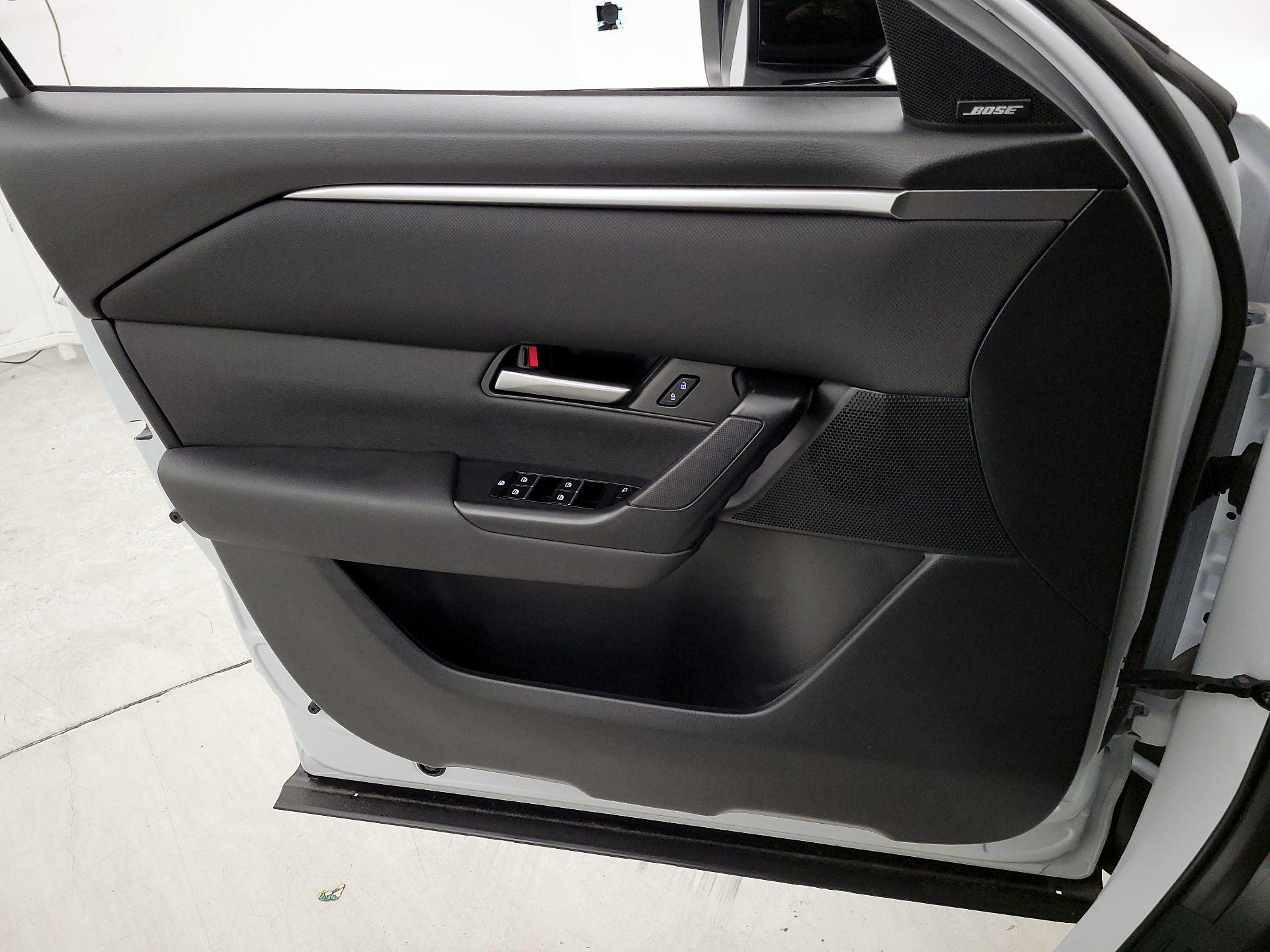 Thumbnail: 2025 Mazda CX-50 - 12