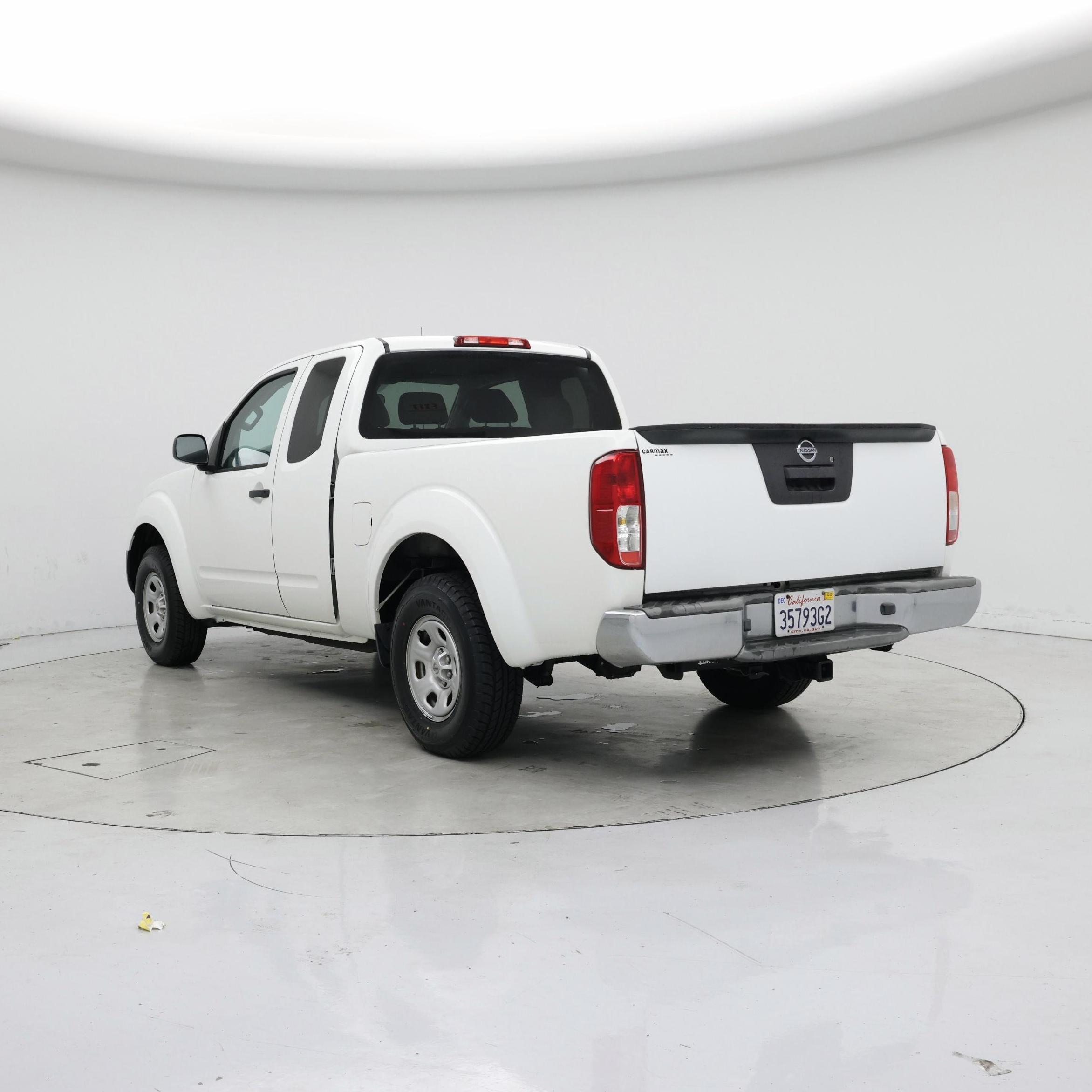 Thumbnail: 2015 Nissan Frontier - 2