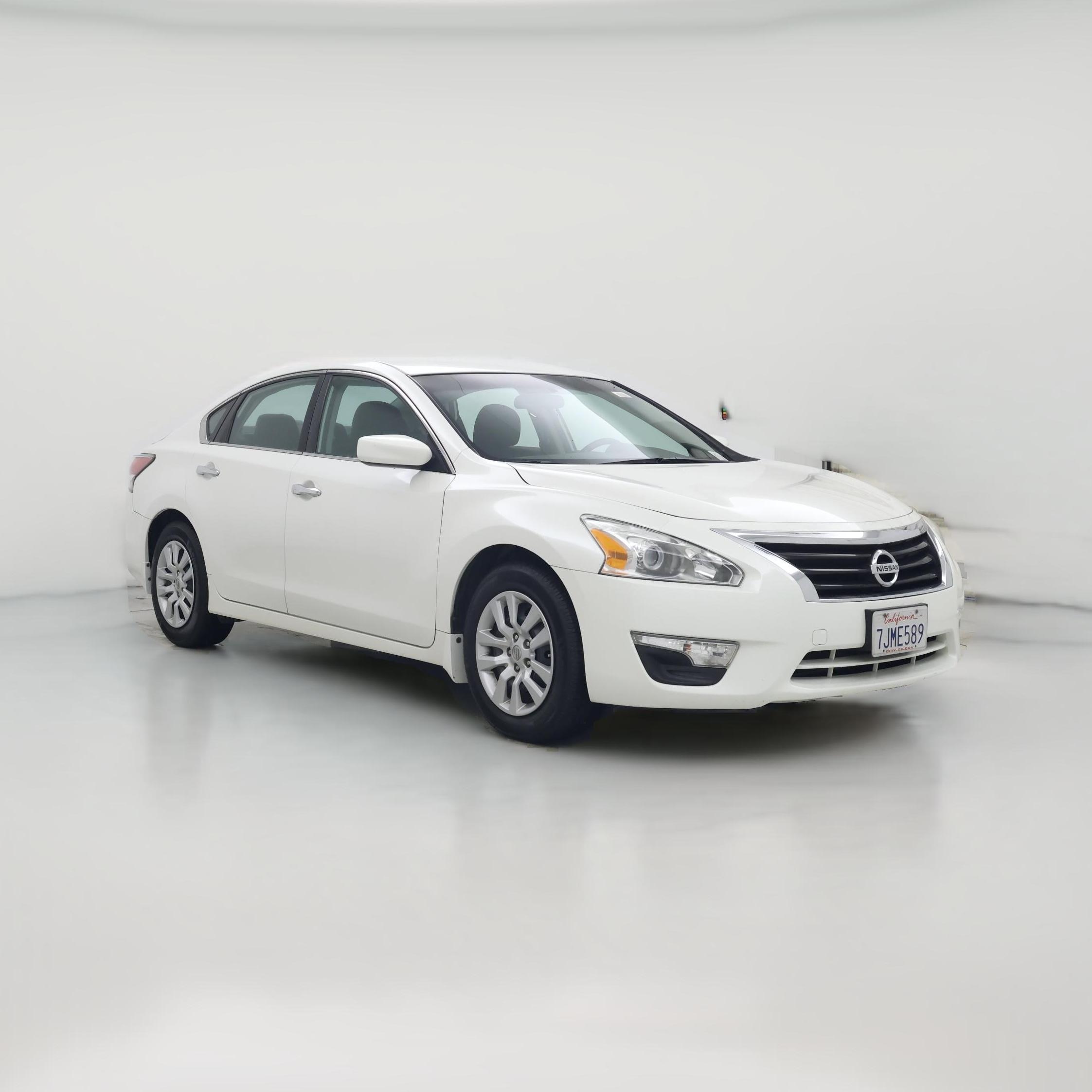 Thumbnail: 2015 Nissan Altima - 1