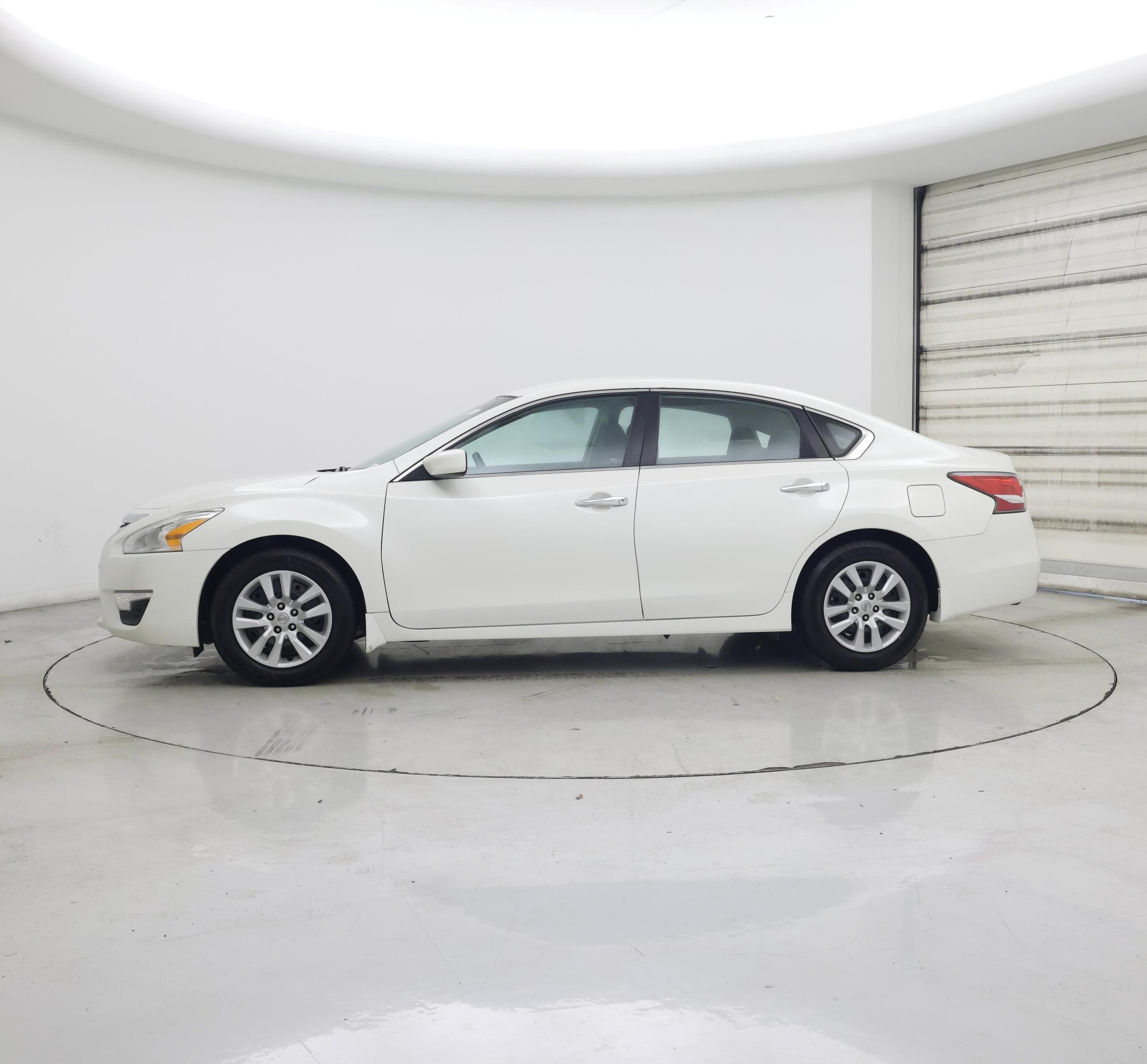 Thumbnail: 2015 Nissan Altima - 3