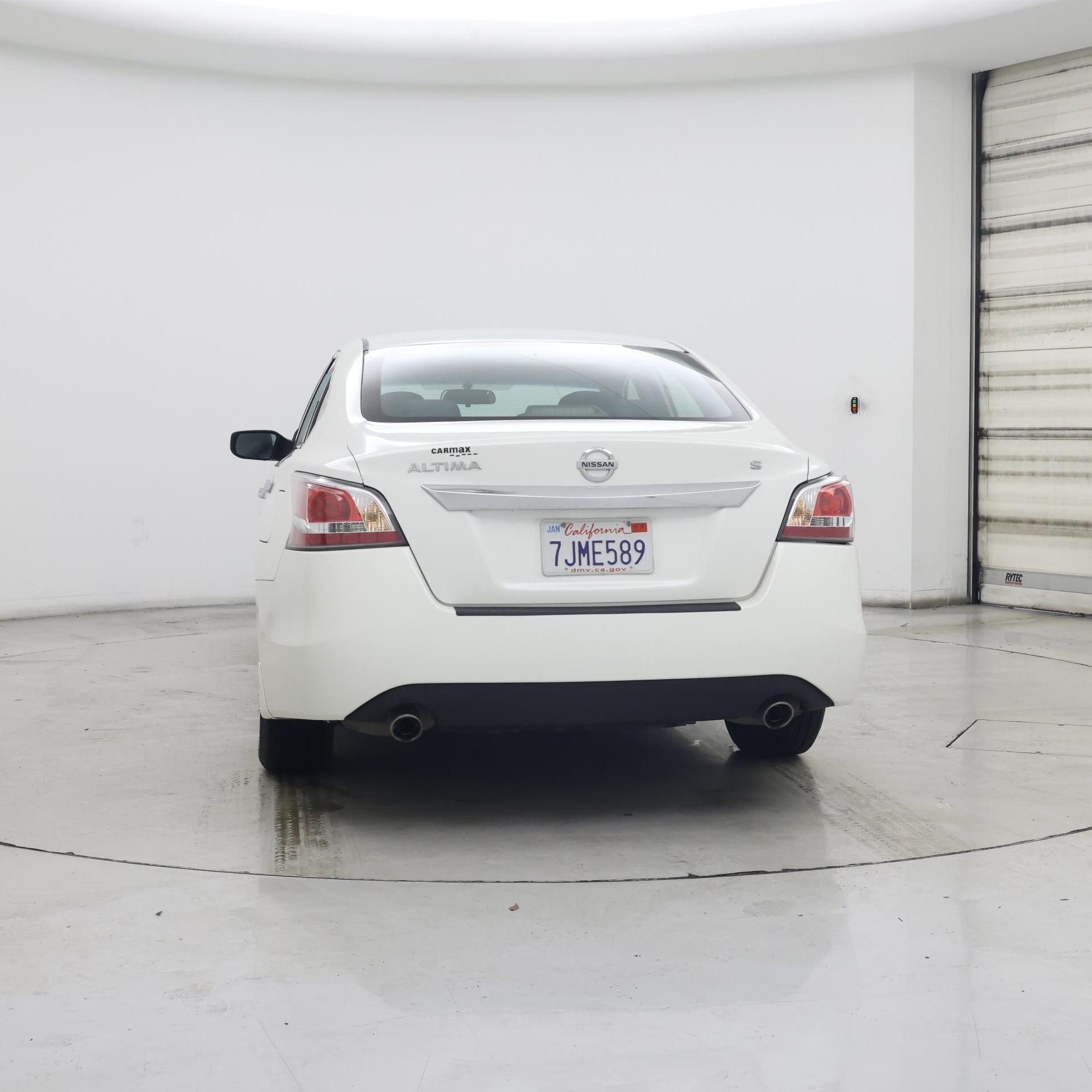 Thumbnail: 2015 Nissan Altima - 6