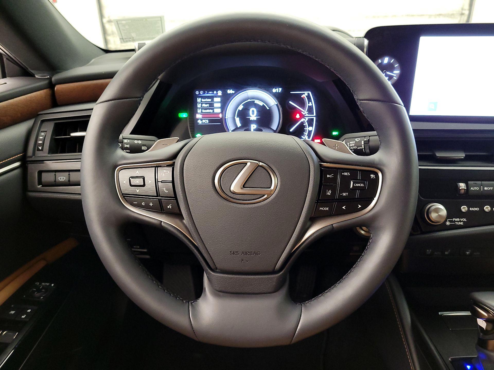 Thumbnail: 2025 Lexus ES - 10