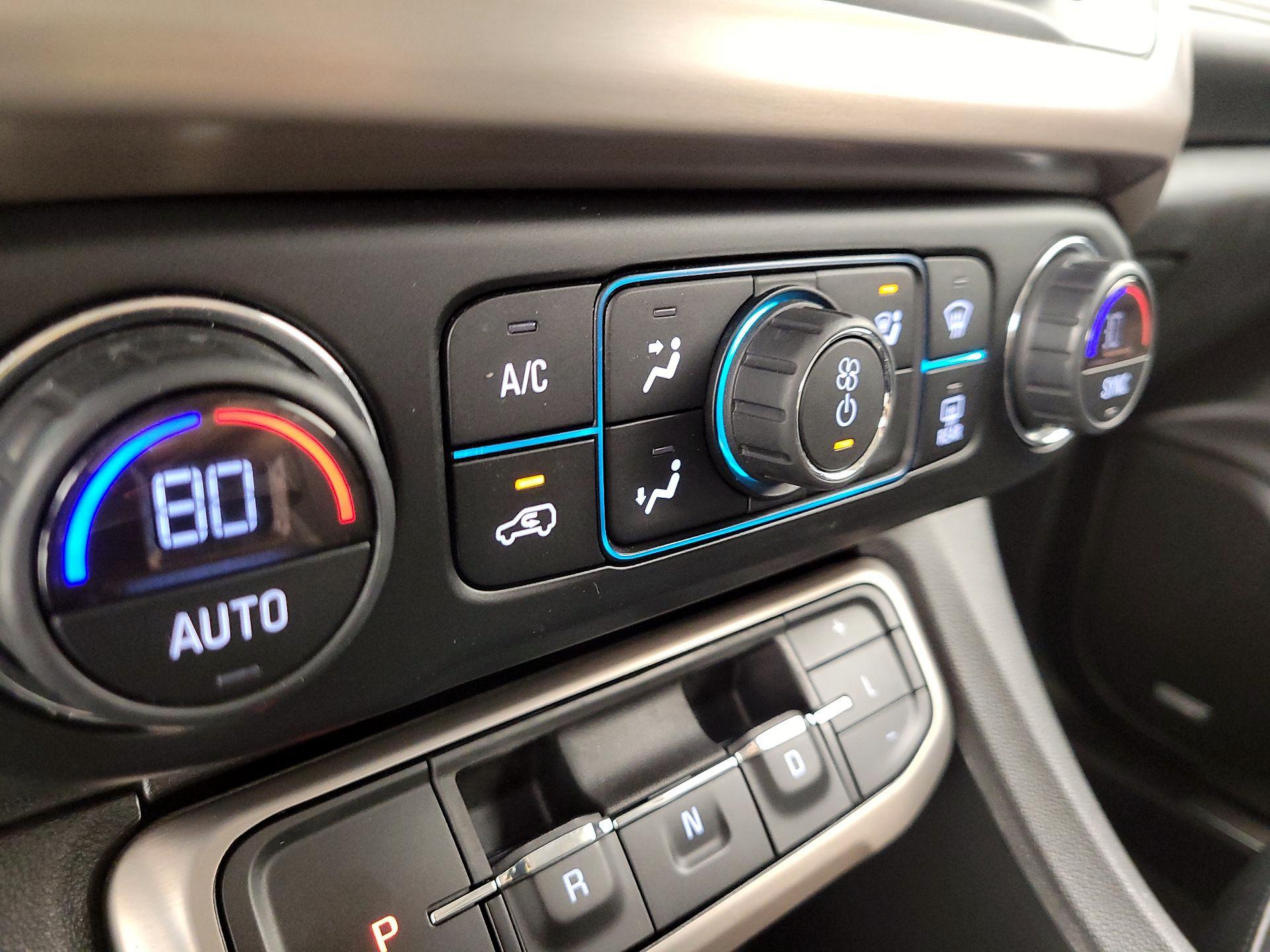 Thumbnail: 2021 GMC Acadia - 16