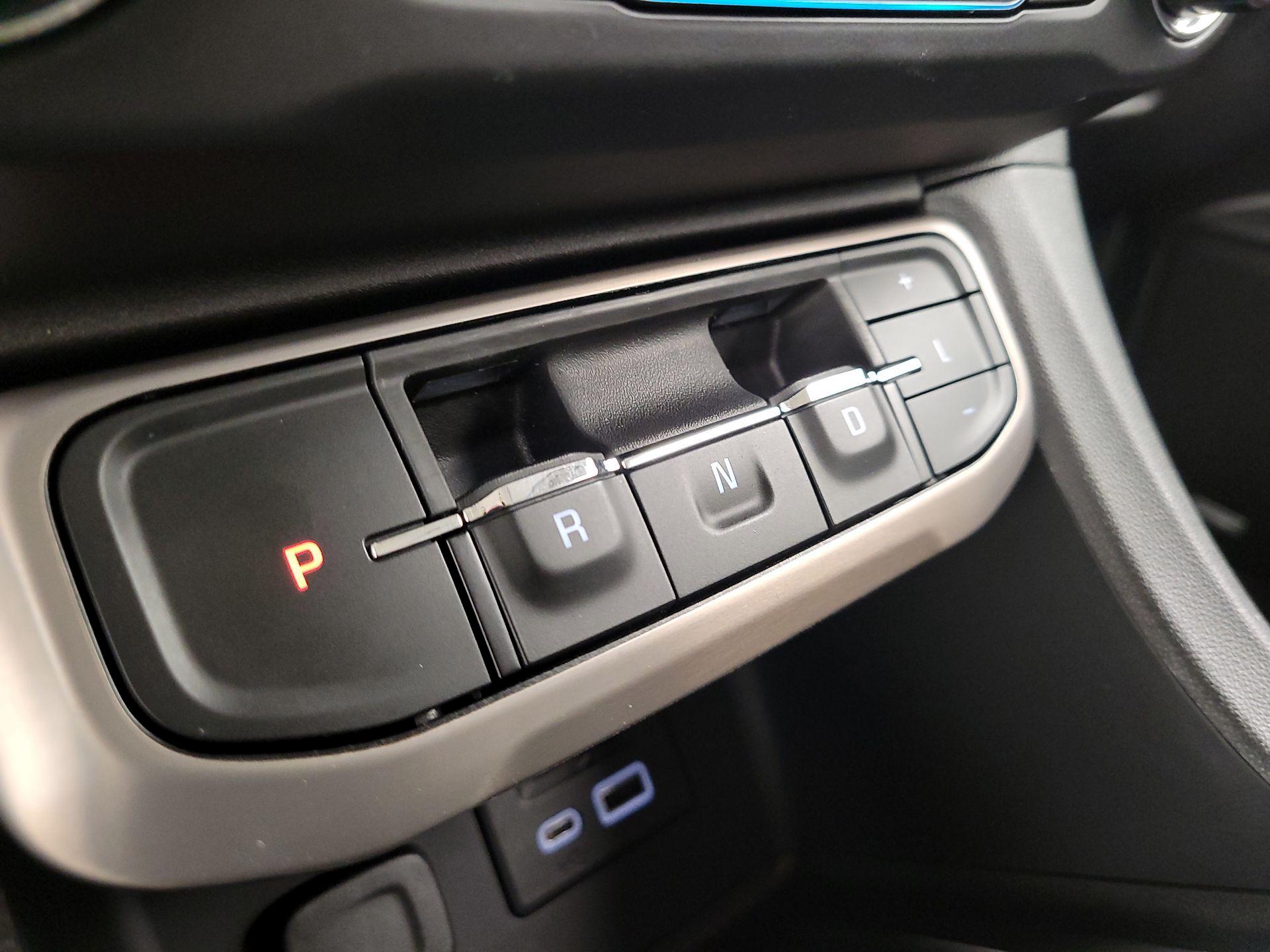 Thumbnail: 2021 GMC Acadia - 17