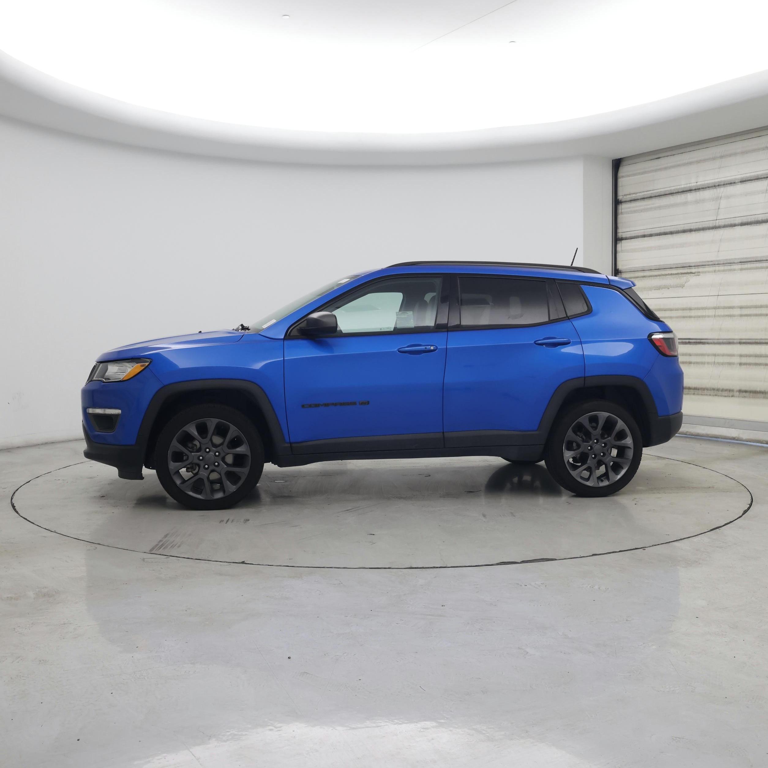 Thumbnail: 2021 Jeep Compass - 3