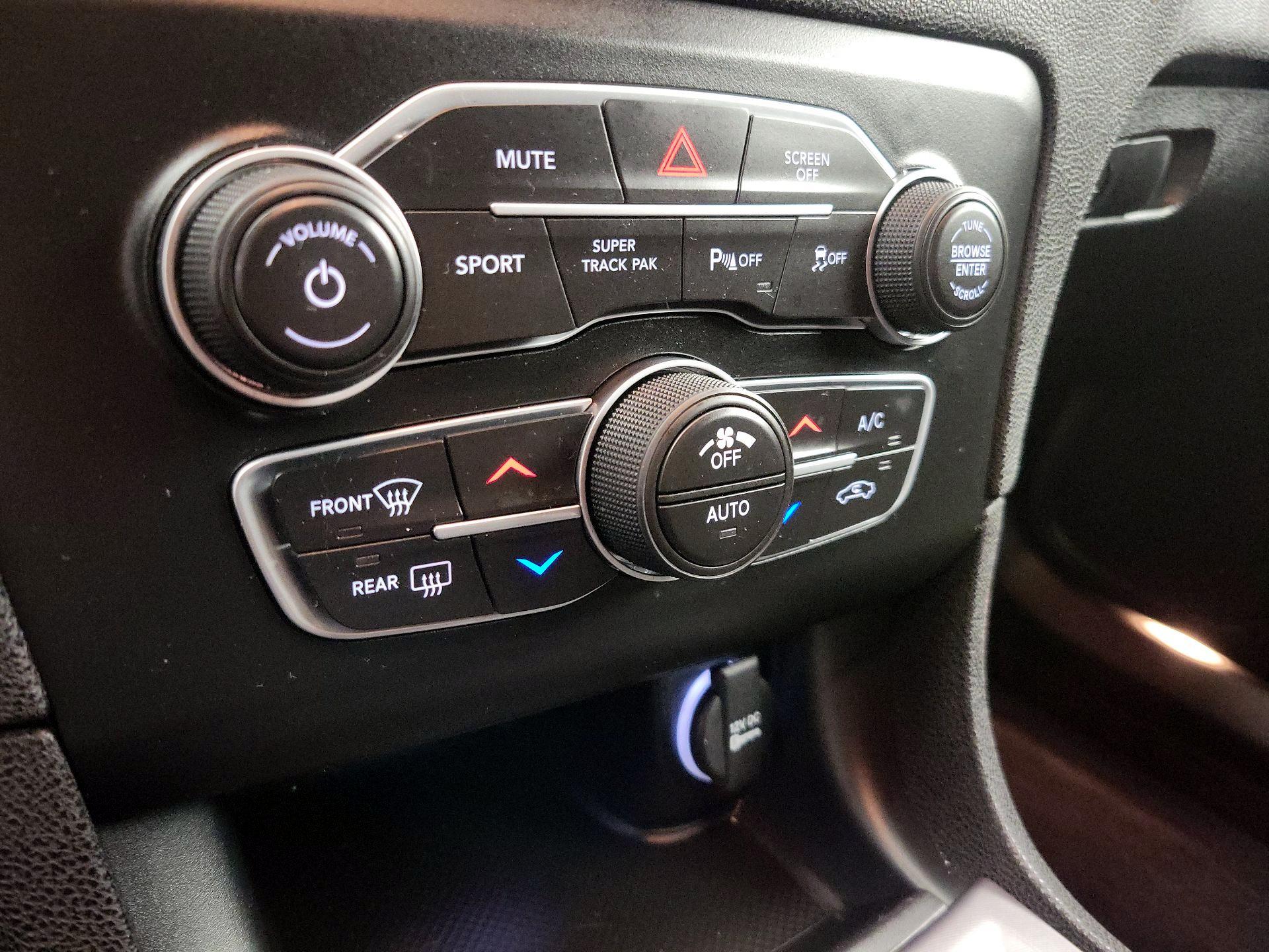 Thumbnail: 2023 Dodge Charger - 16