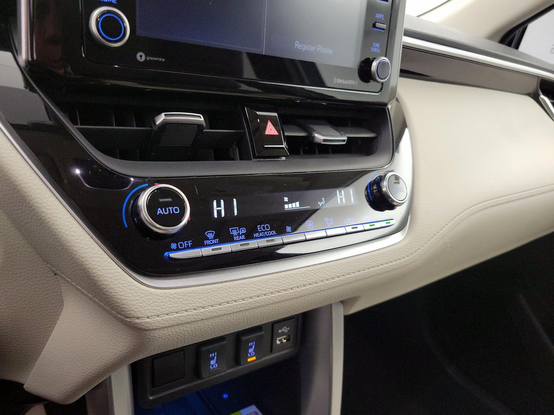 Thumbnail: 2022 Toyota Corolla Cross - 16