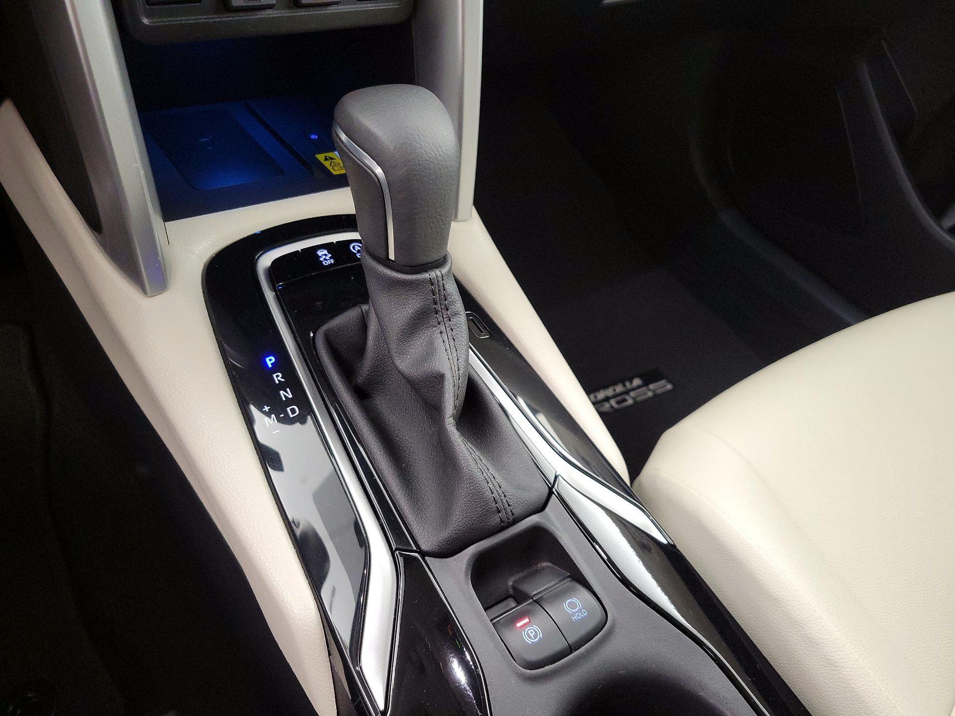 Thumbnail: 2022 Toyota Corolla Cross - 17