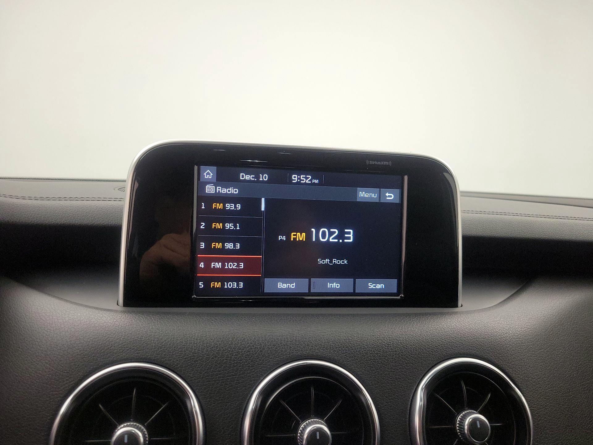 Thumbnail: 2019 Kia Stinger - 15