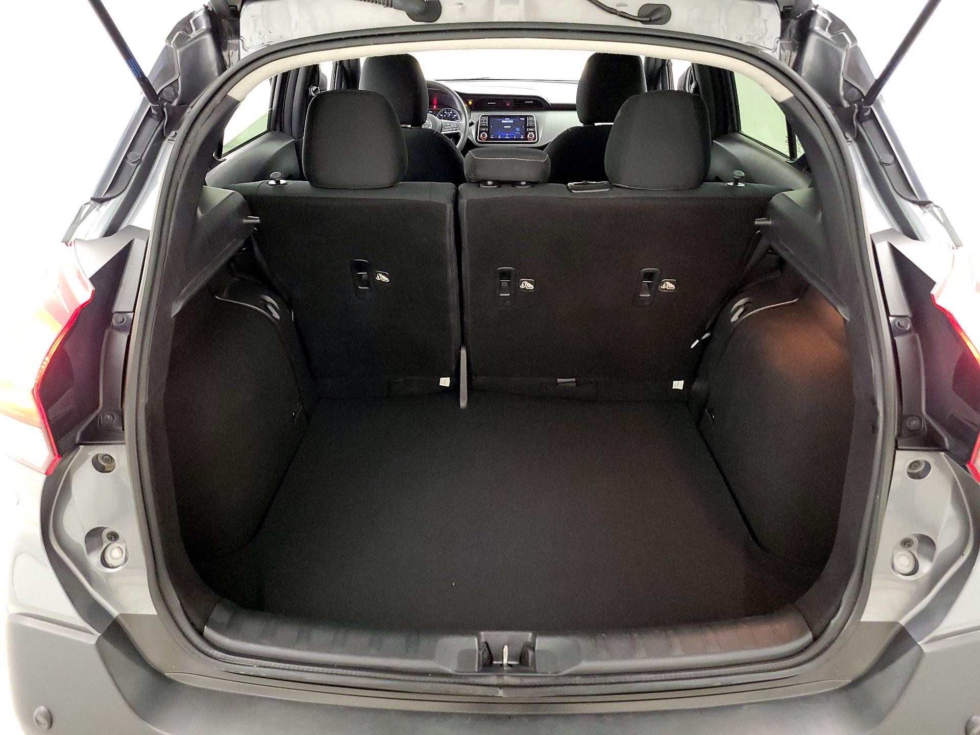 Thumbnail: 2020 Nissan Kicks - 18