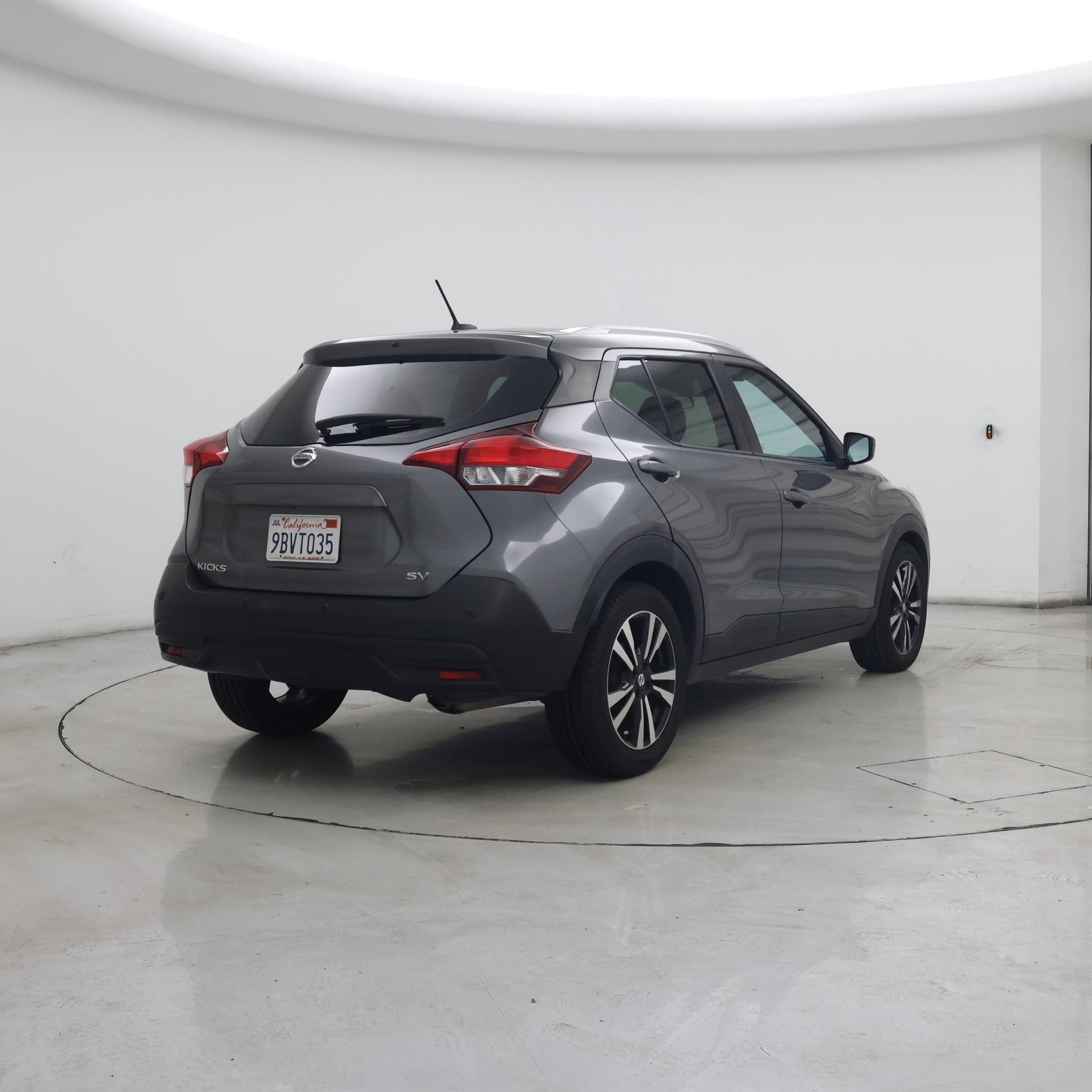 Thumbnail: 2020 Nissan Kicks - 8